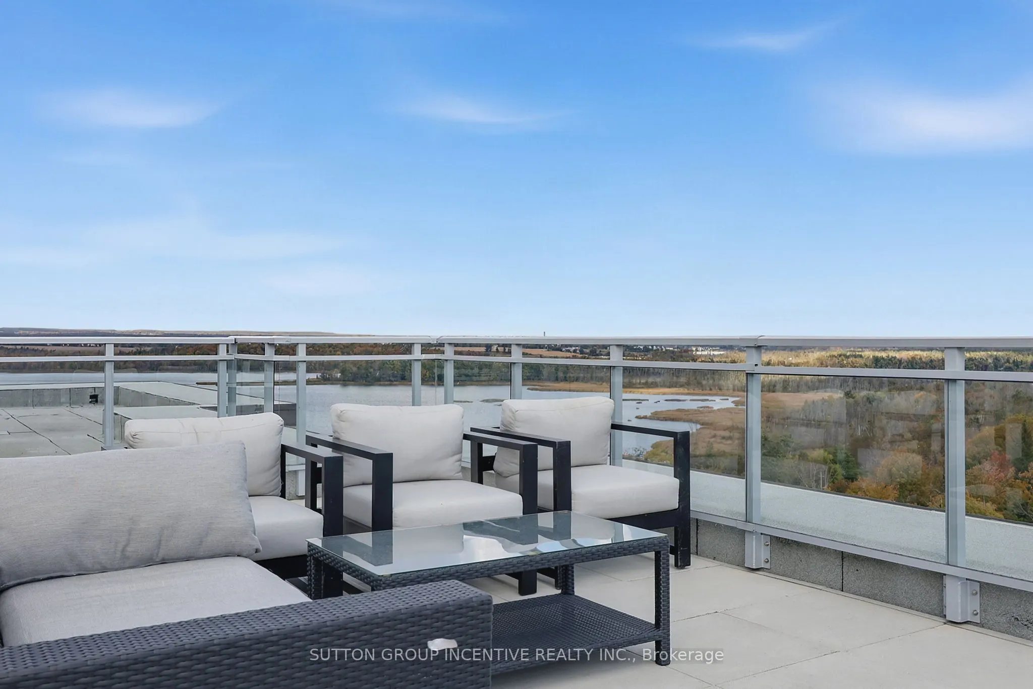 58 Lakeside Terrace #1101
