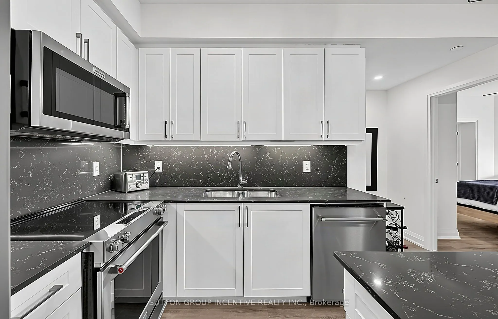 58 Lakeside Terrace #1101