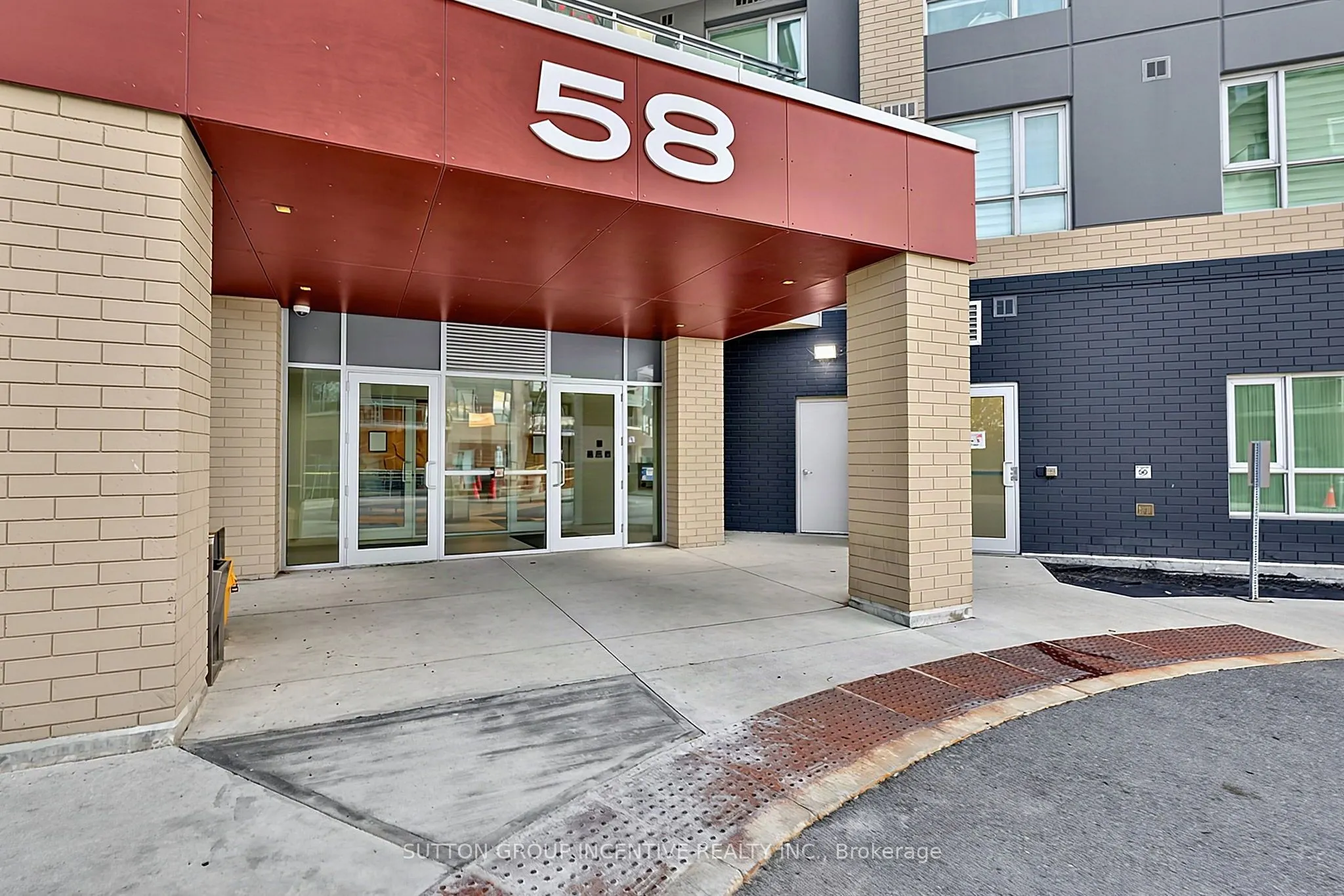 58 Lakeside Terrace #1101