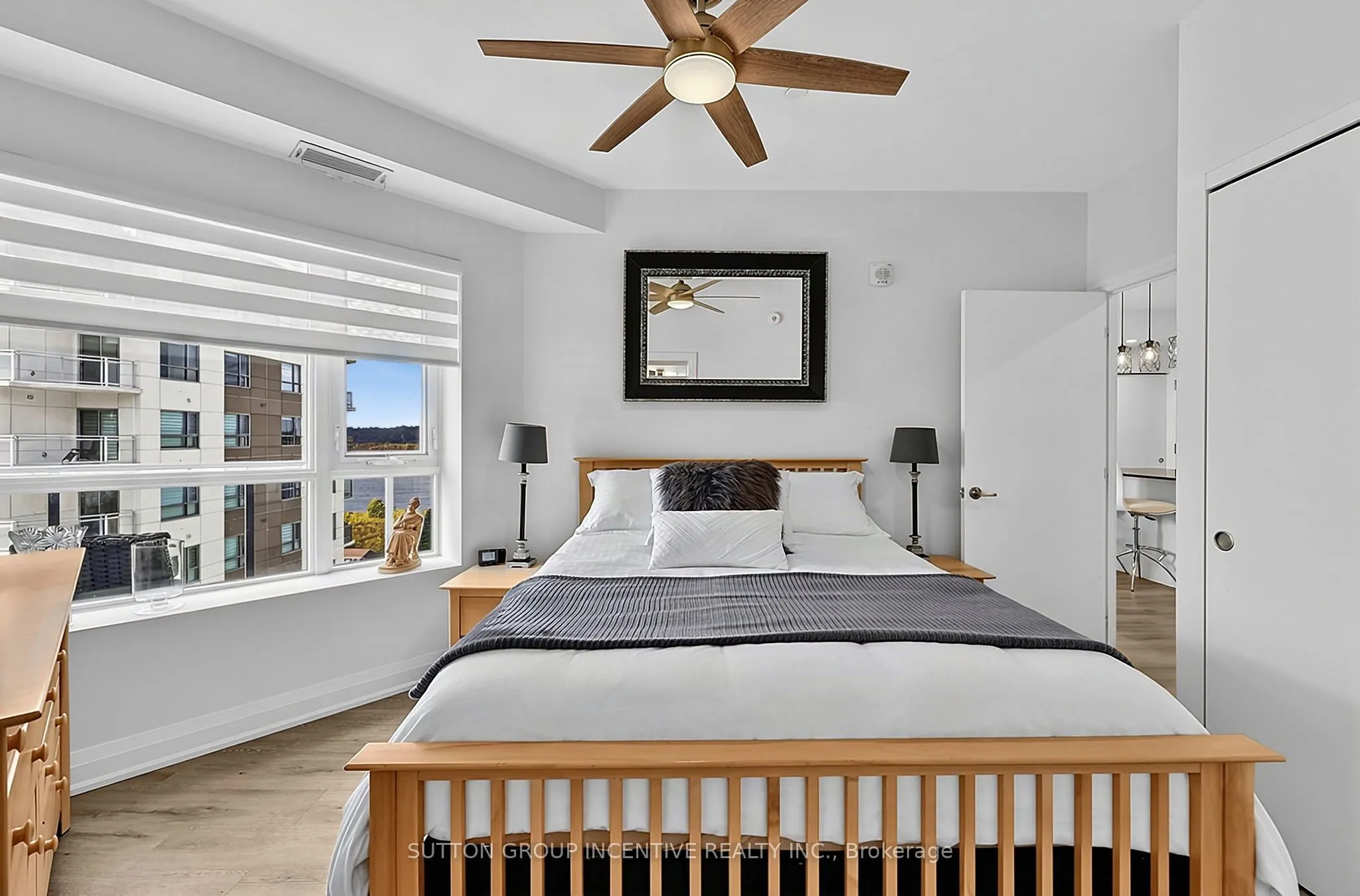 58 Lakeside Terrace #1101