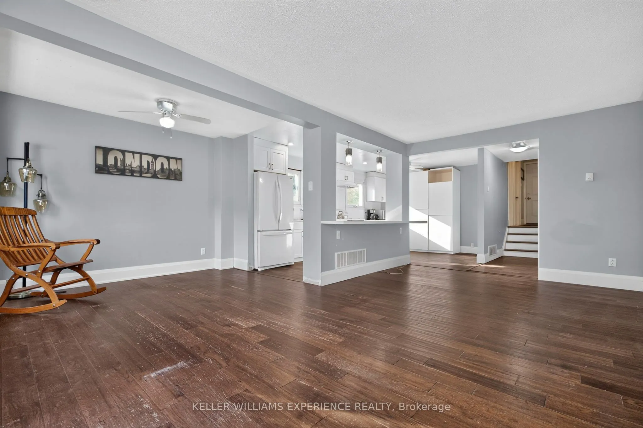 21 B College Crescent