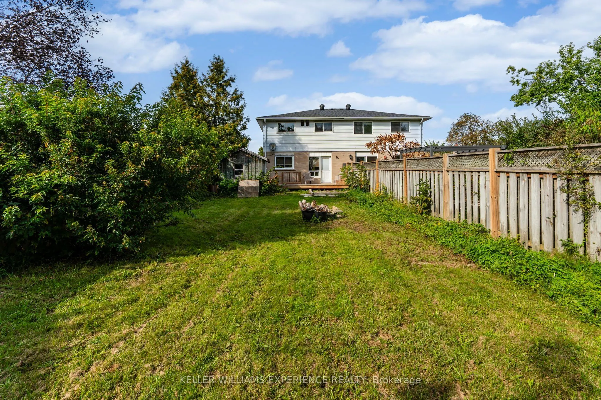 21 B College Crescent