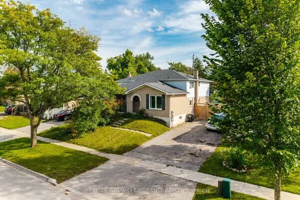 21 B College Crescent