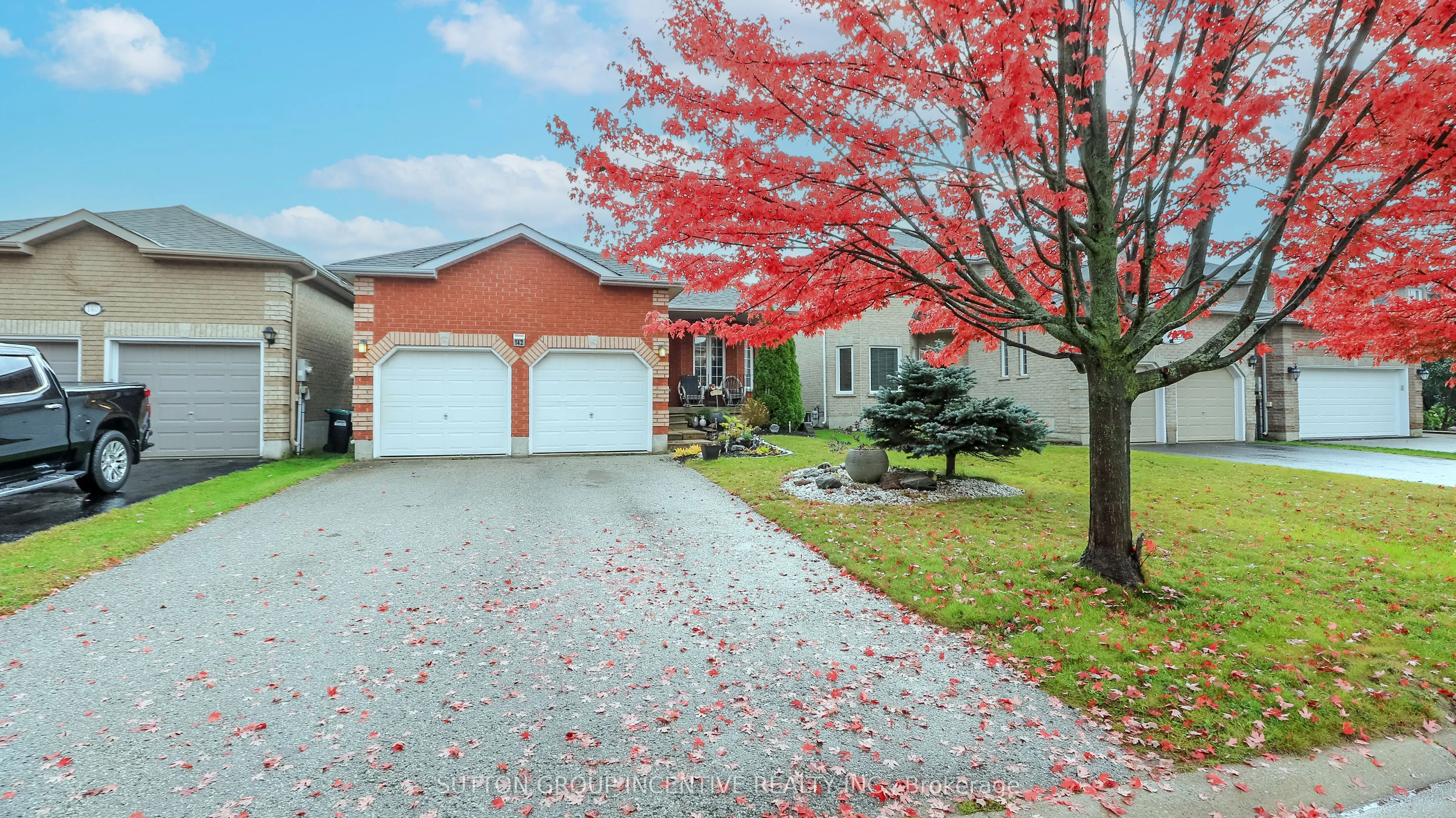 142 Raymond Crescent