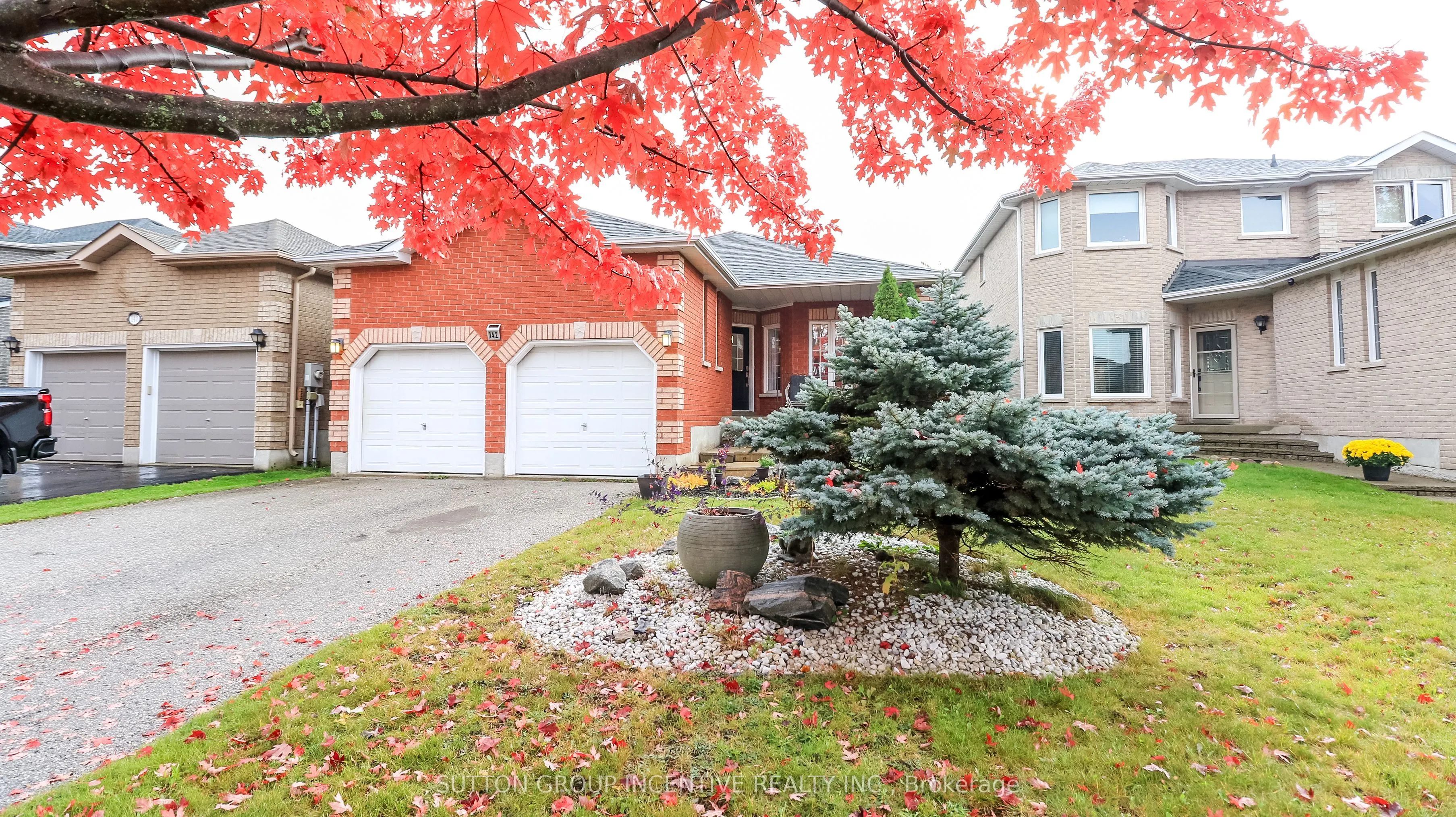 142 Raymond Crescent