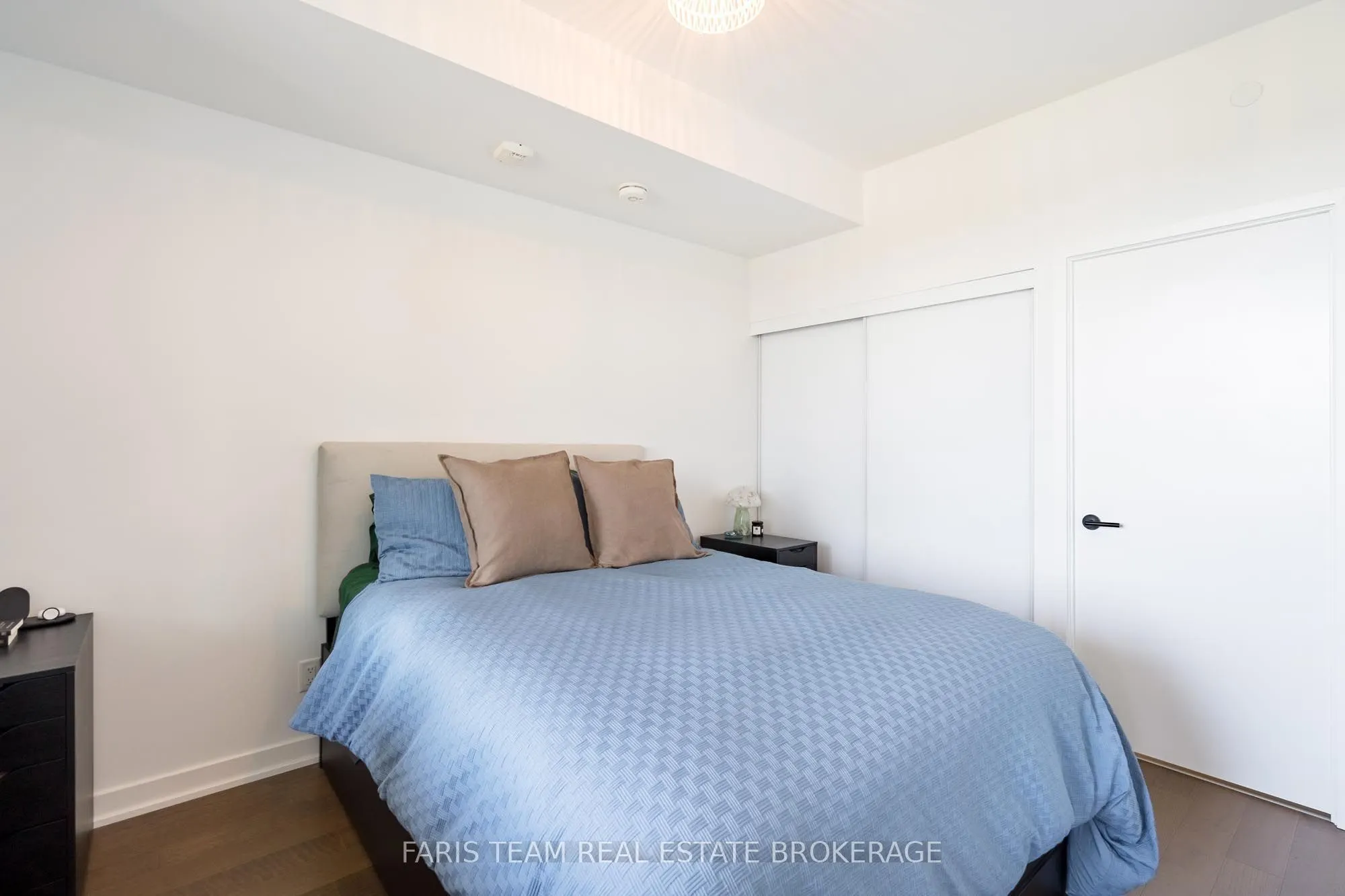 31 Huron Street #413