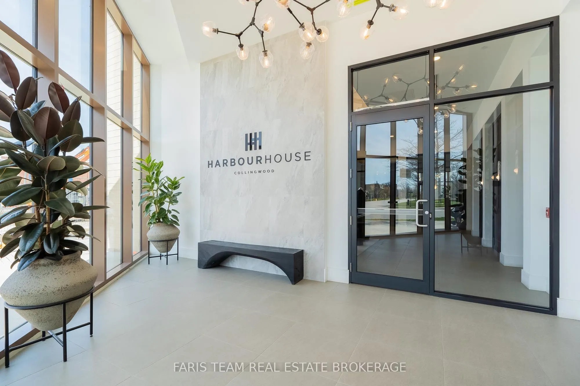 31 Huron Street #413