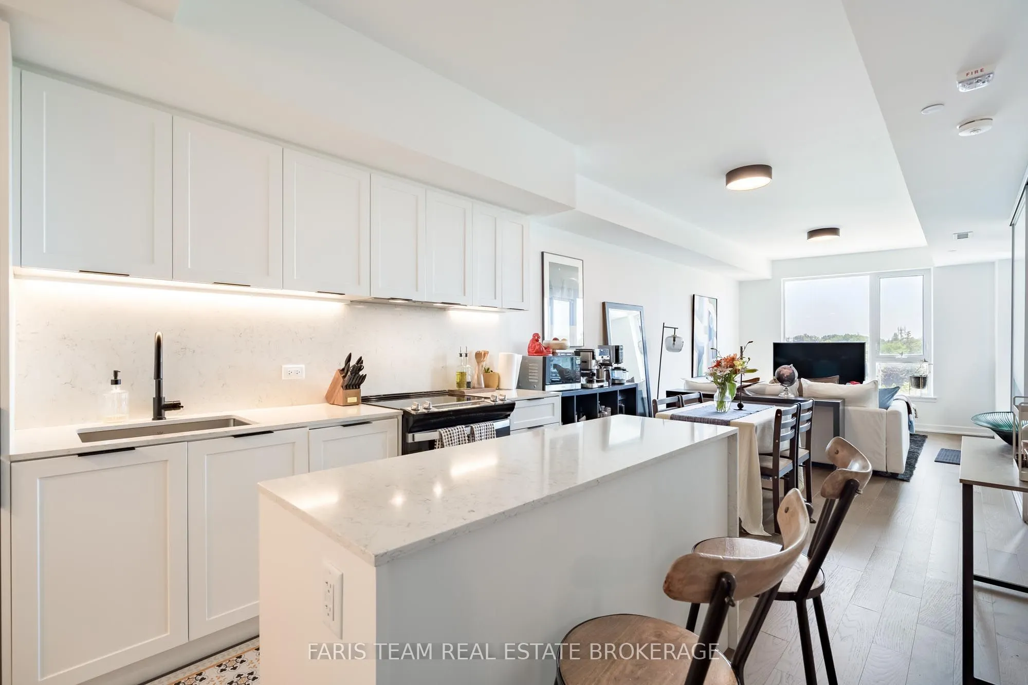 31 Huron Street #413