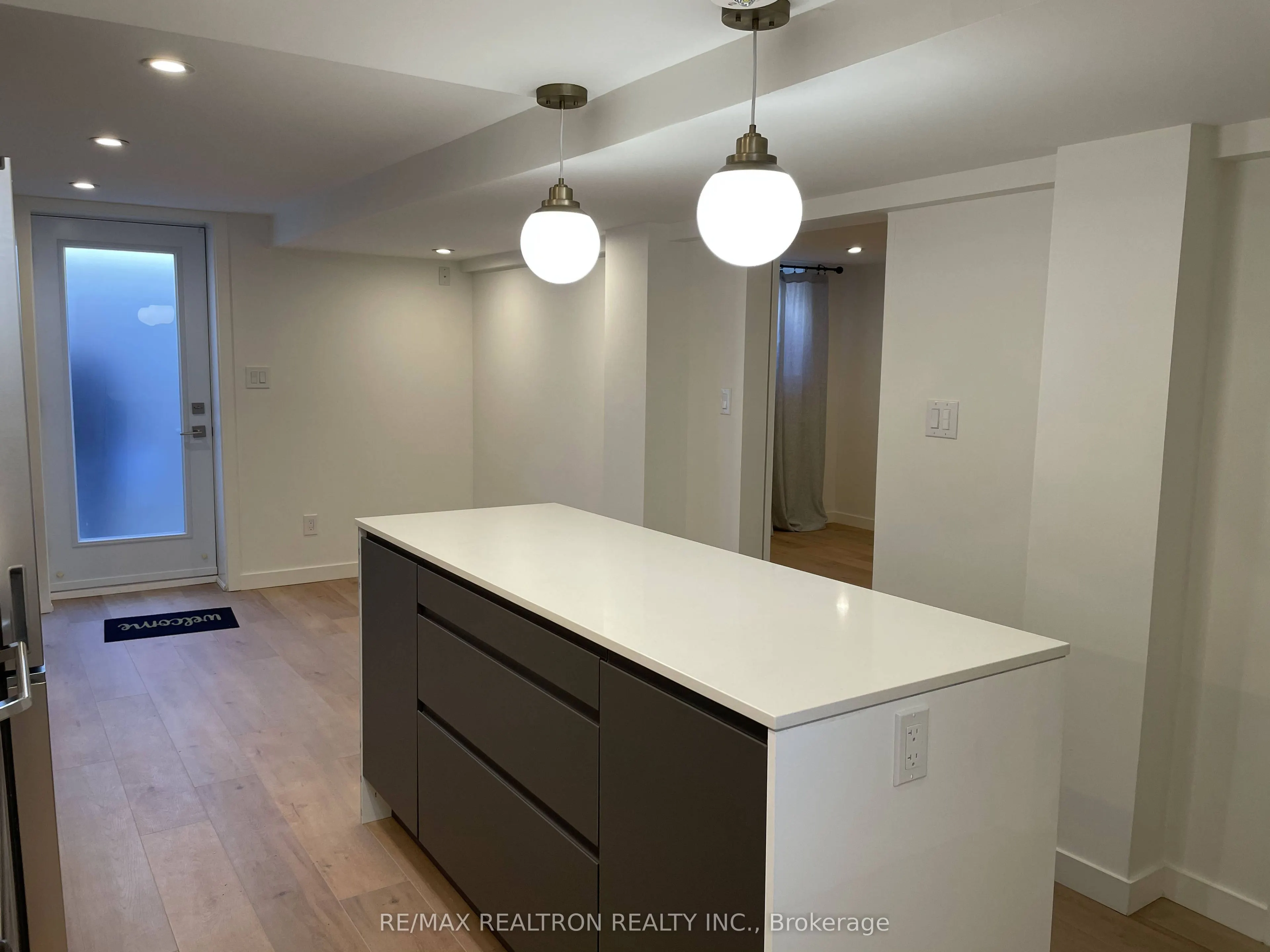 82 Gunn Street #2