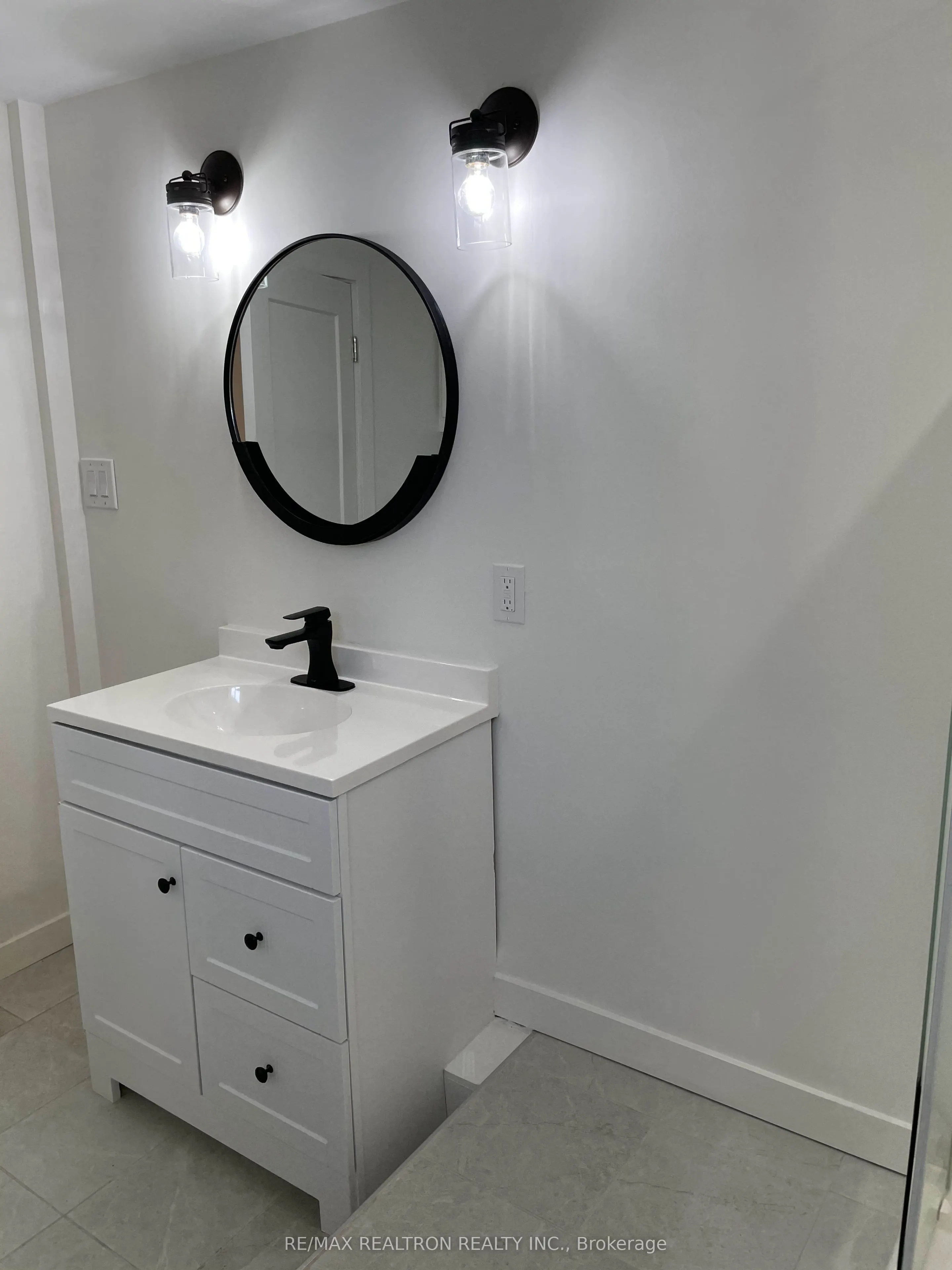 82 Gunn Street #2