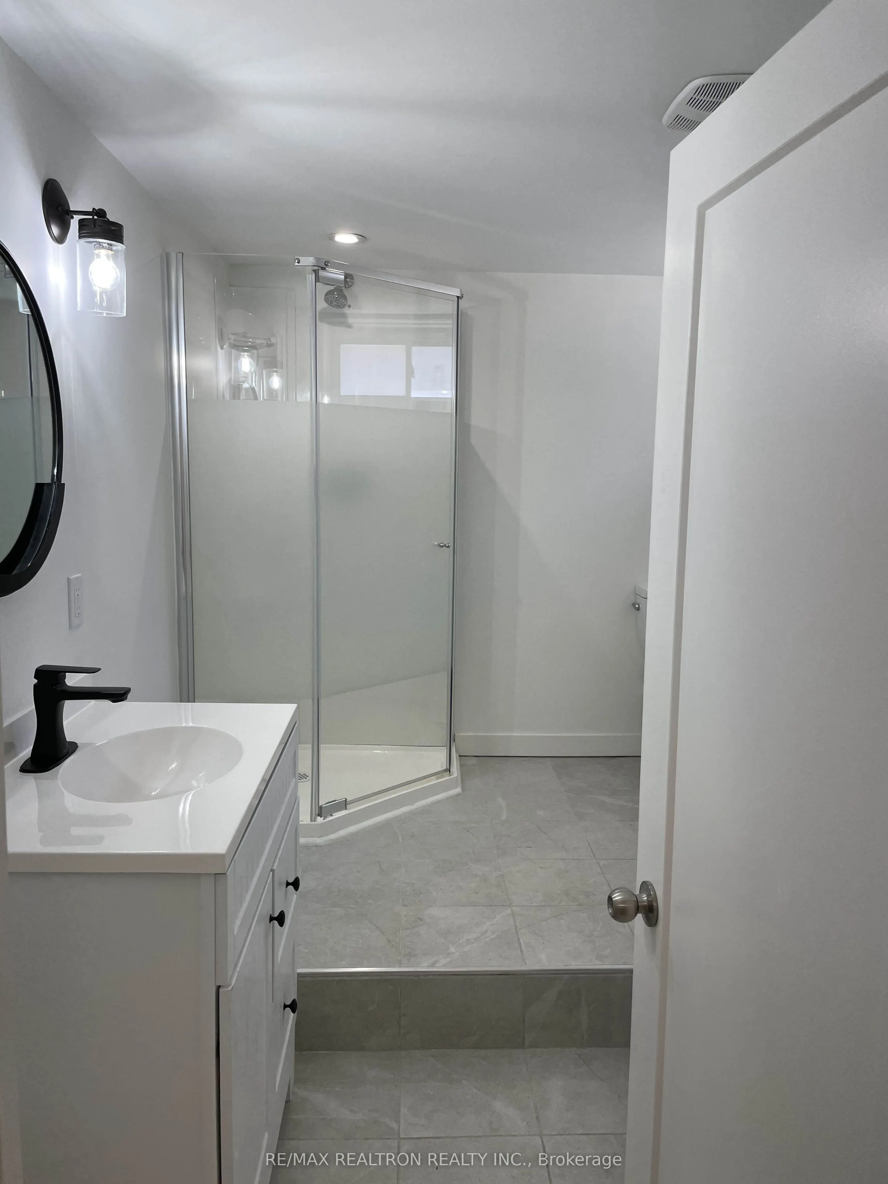 82 Gunn Street #2