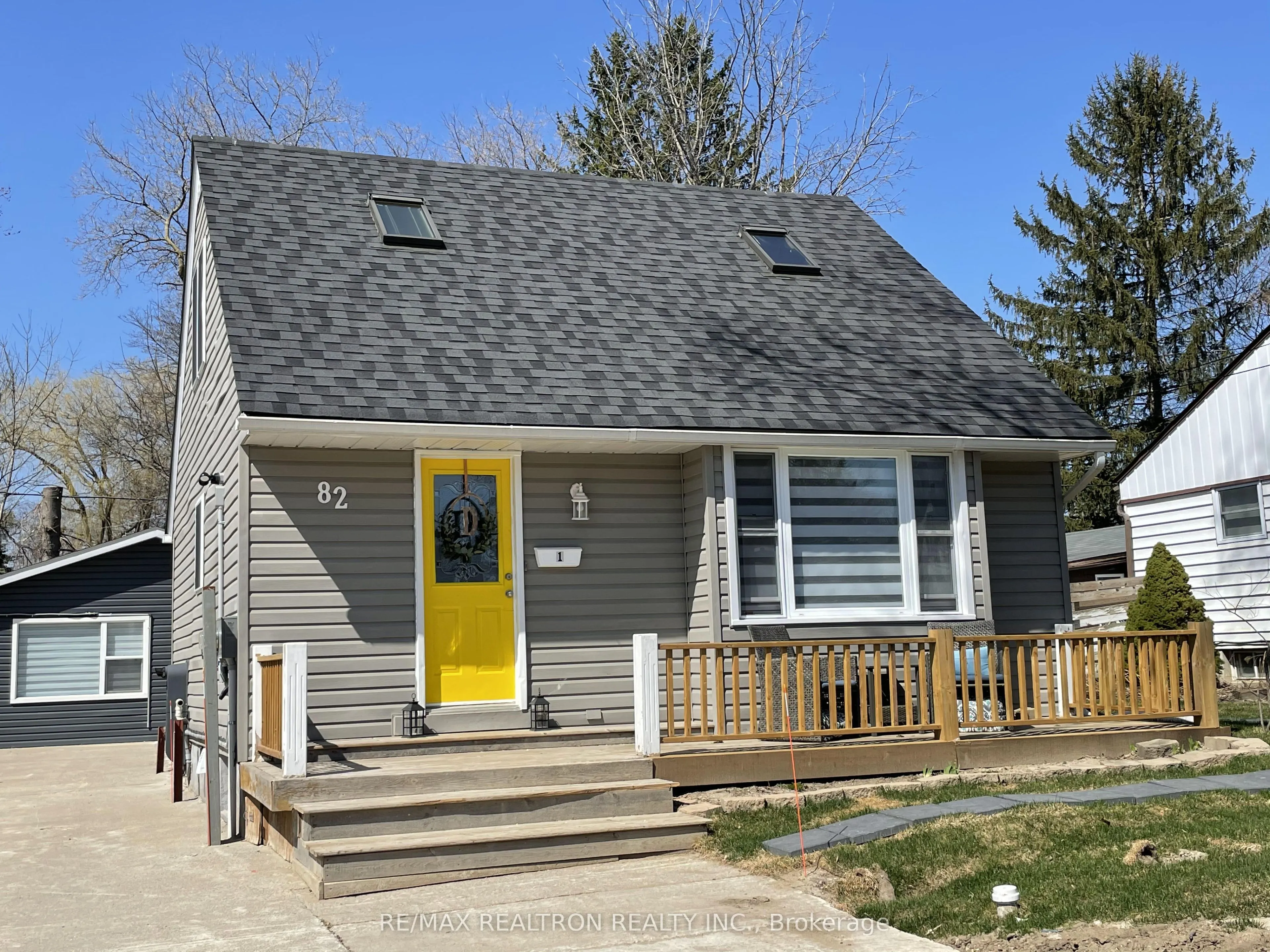 82 Gunn Street #2