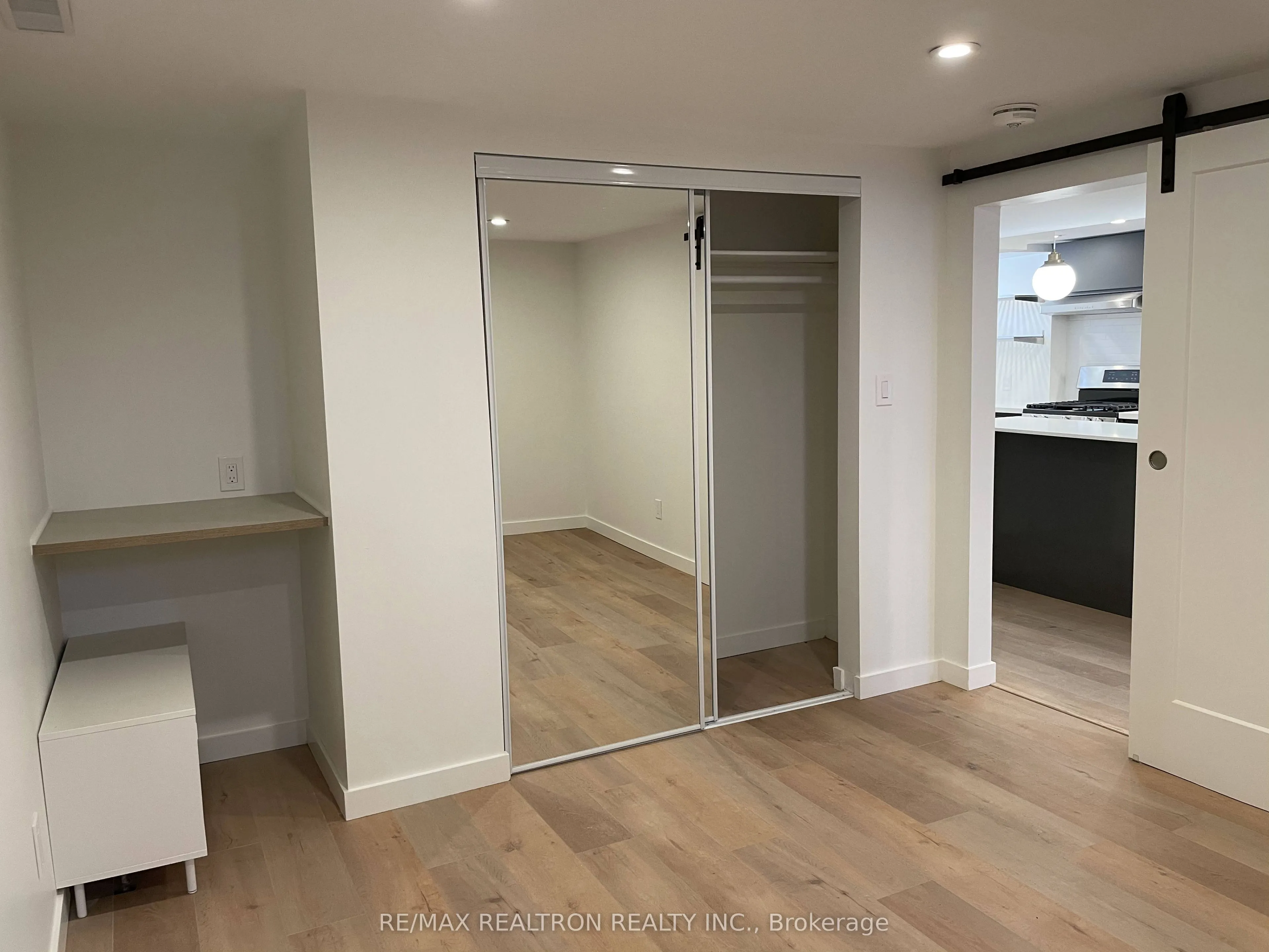 82 Gunn Street #2