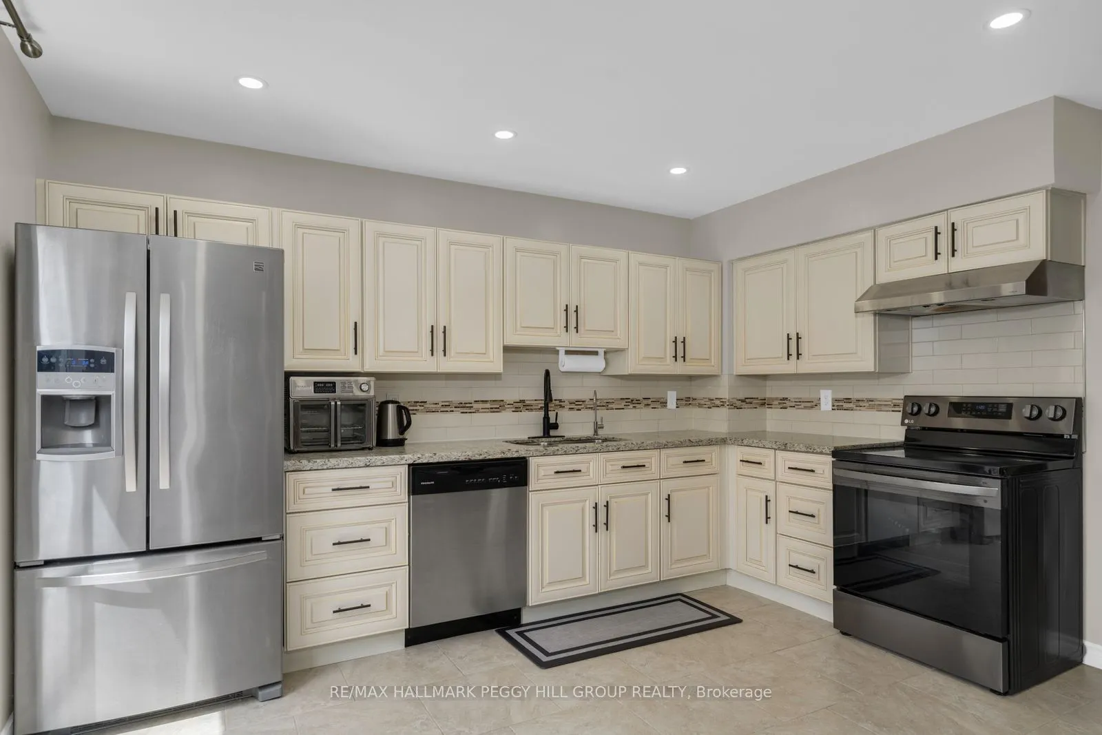 35 Victorway Drive