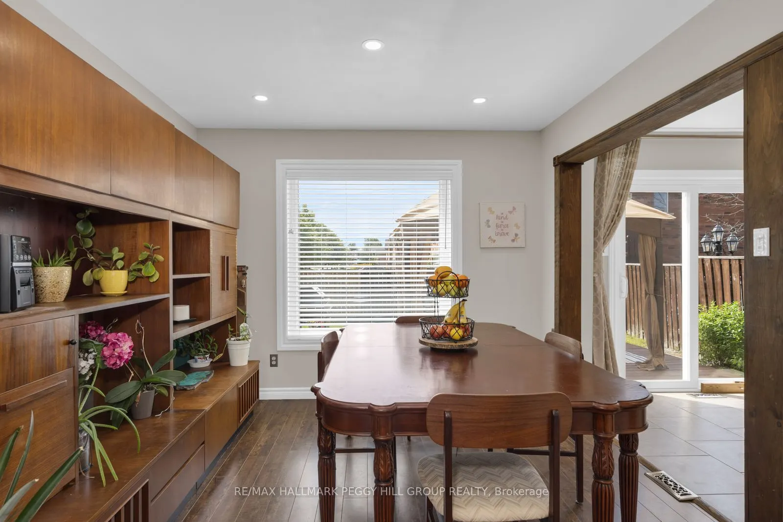 35 Victorway Drive