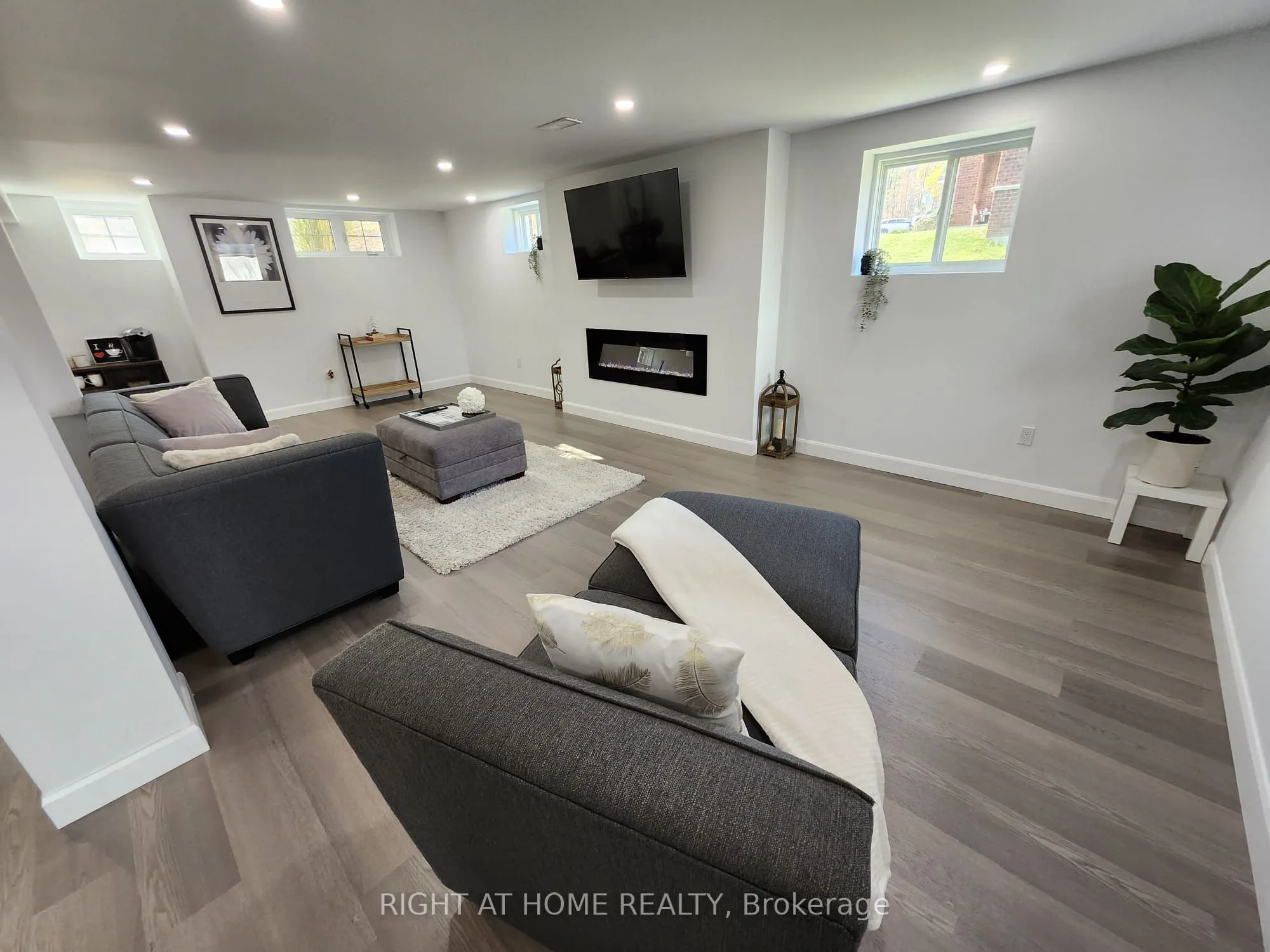 84 Diamond Valley Drive