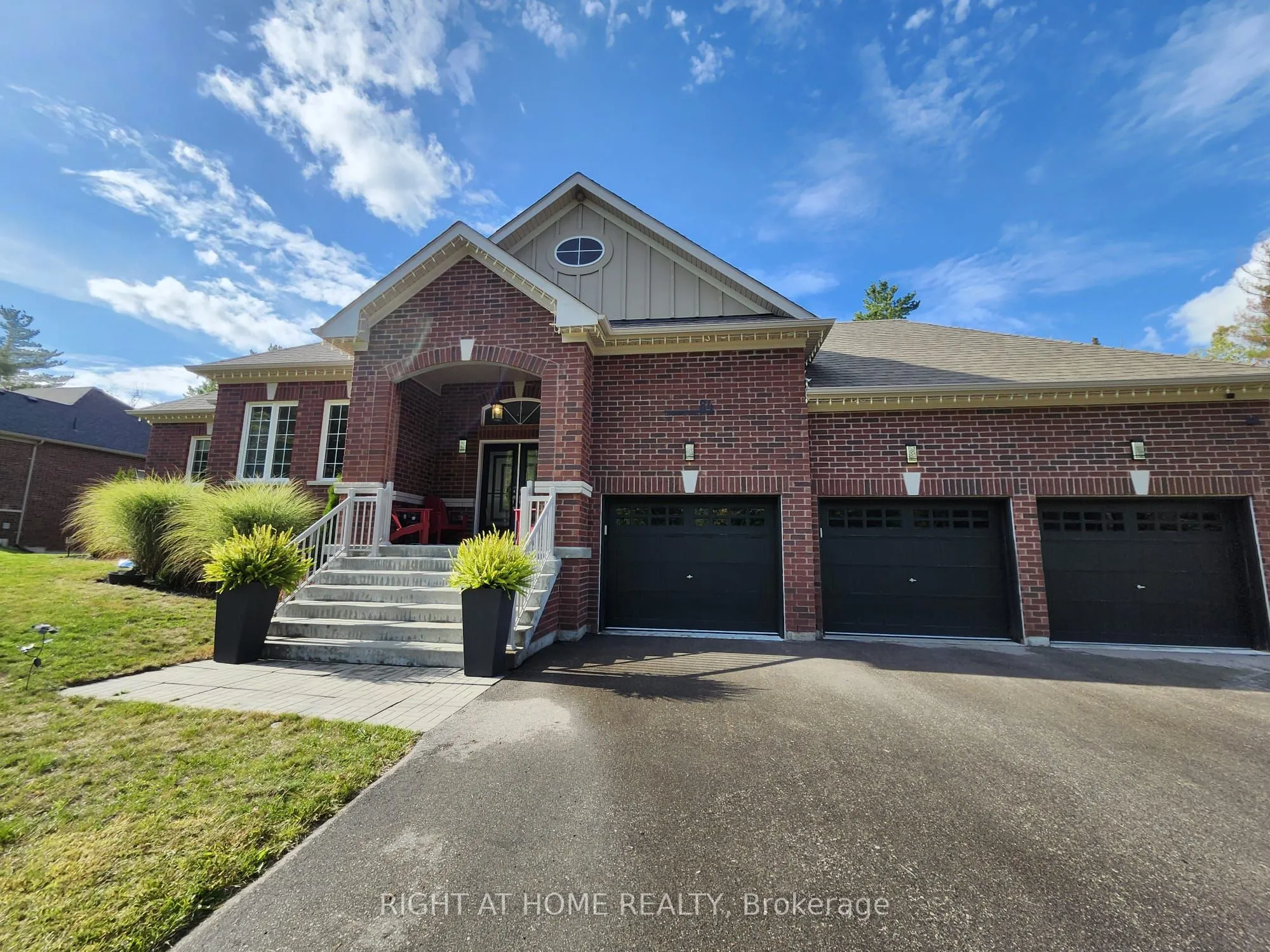 84 Diamond Valley Drive