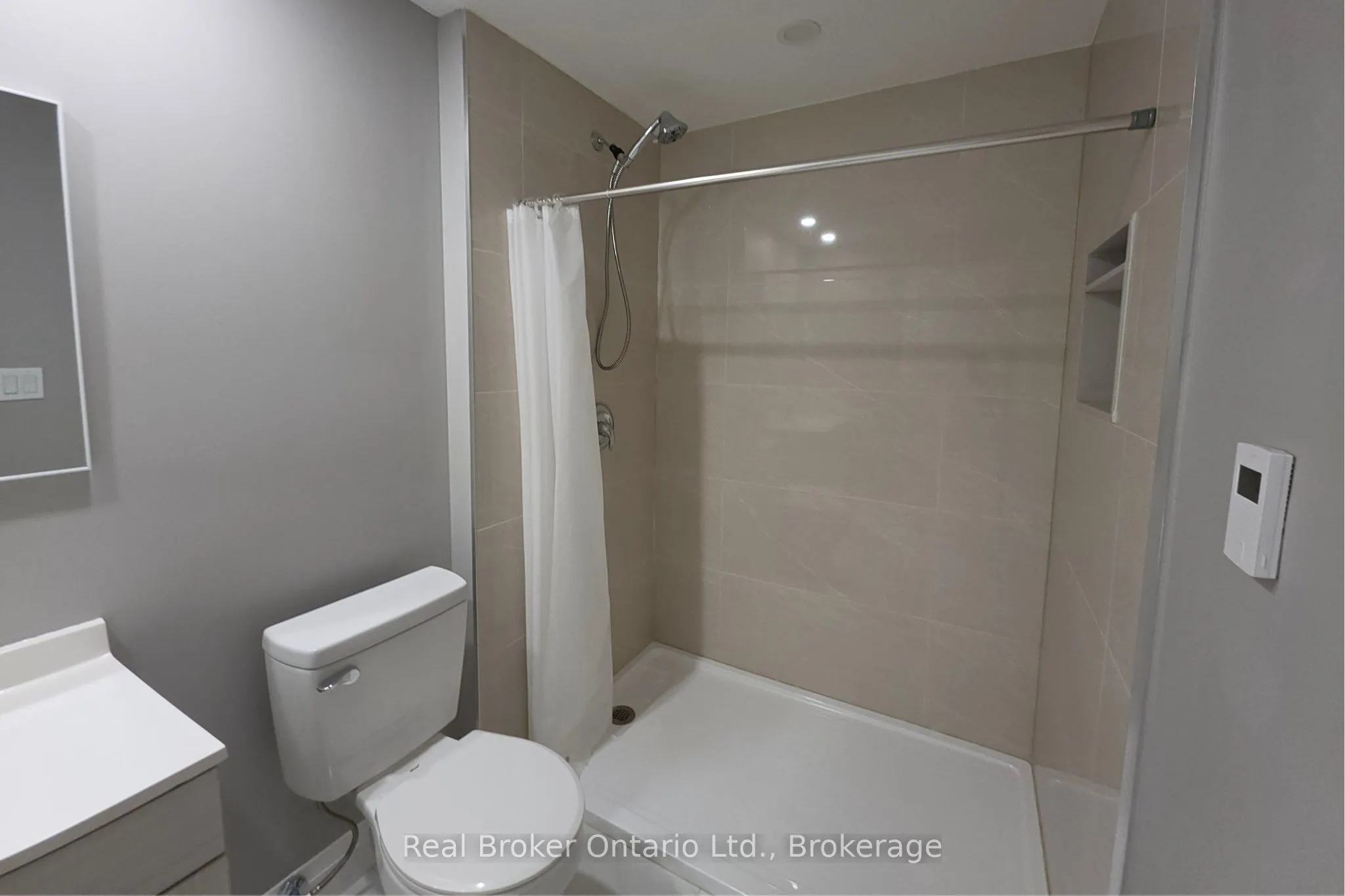 1009 Wright Drive #Lower Unit