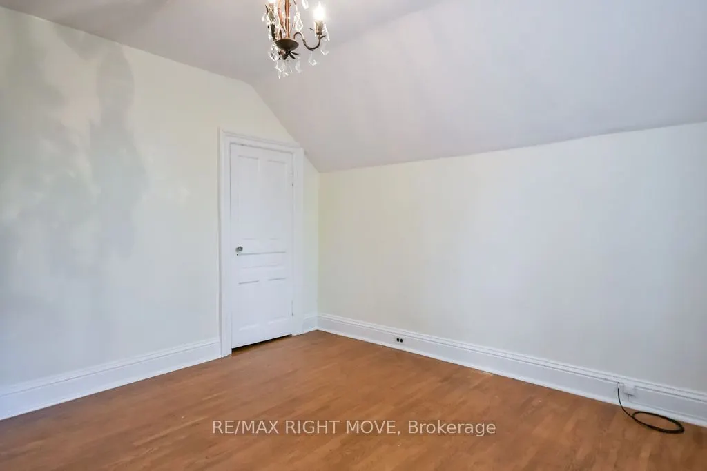 129 Coldwater Road W