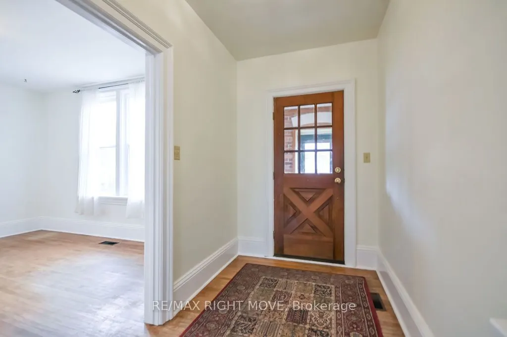 129 Coldwater Road W