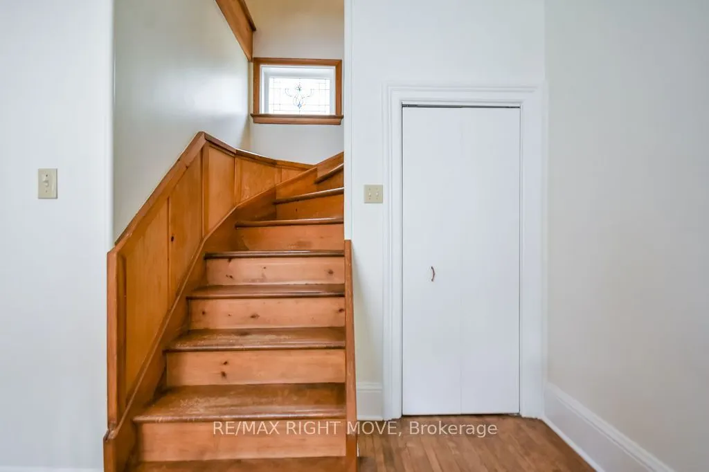129 Coldwater Road W