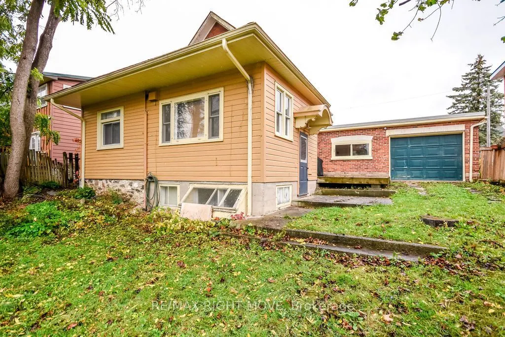 129 Coldwater Road W