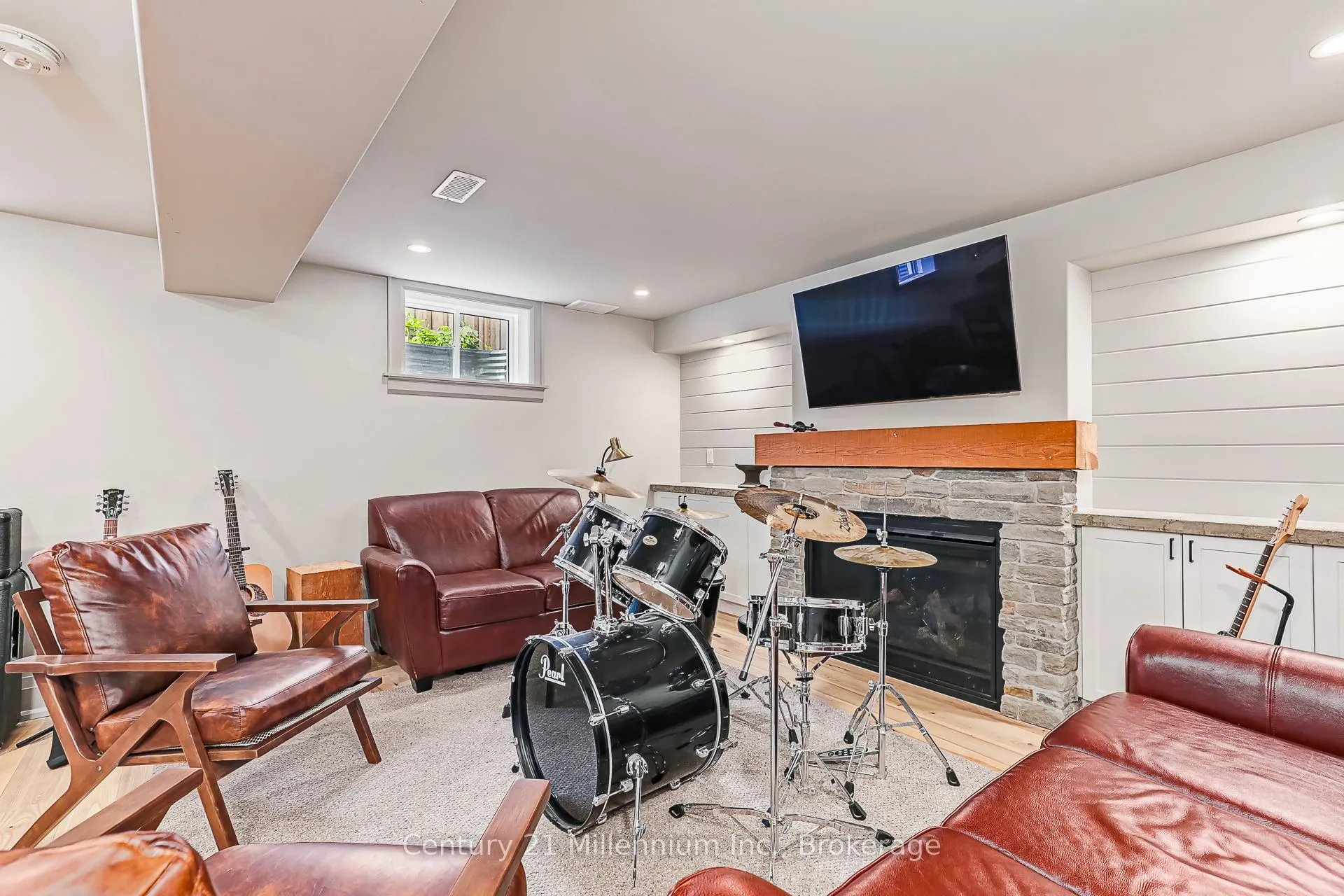 13 Gilpin Crescent