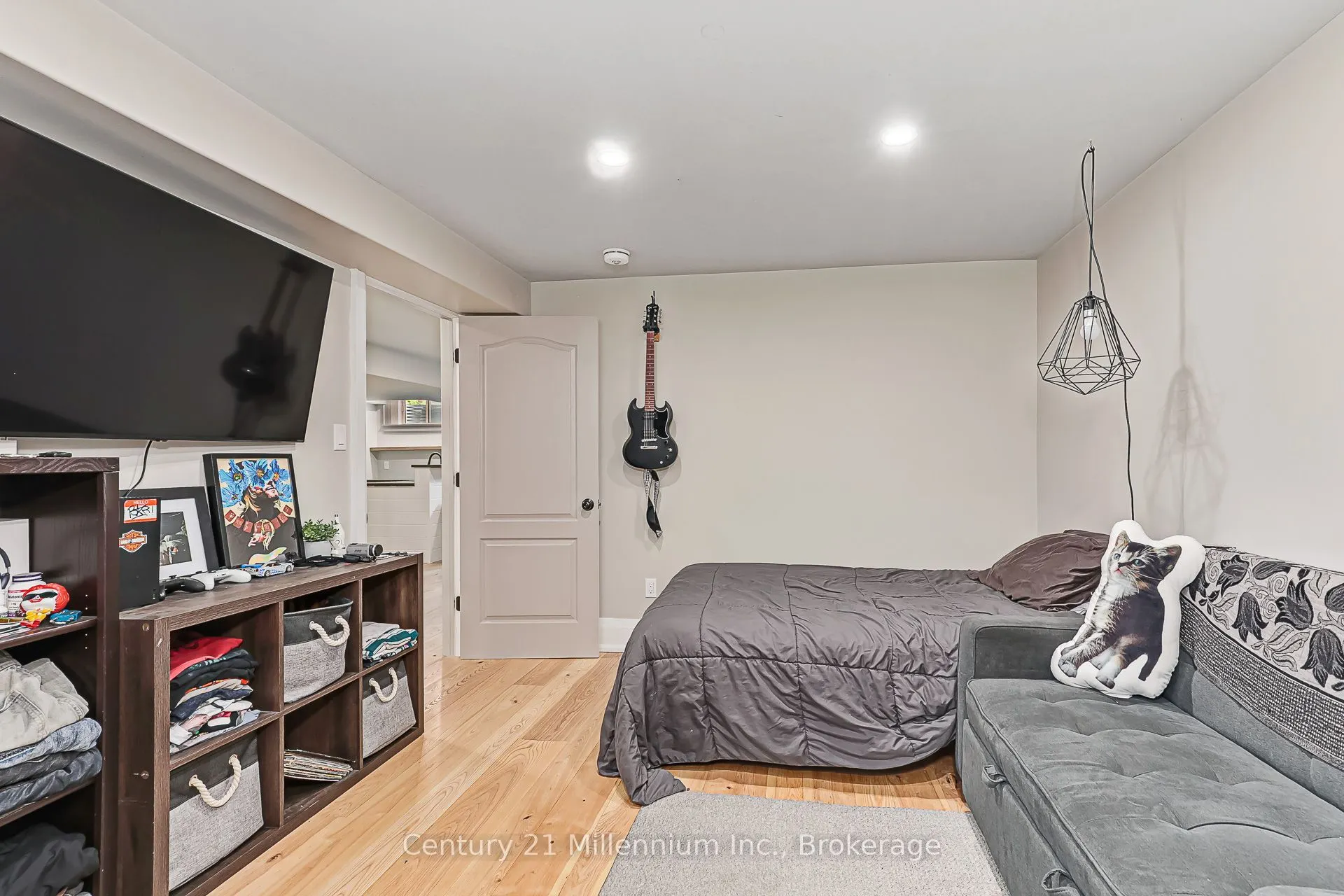 13 Gilpin Crescent