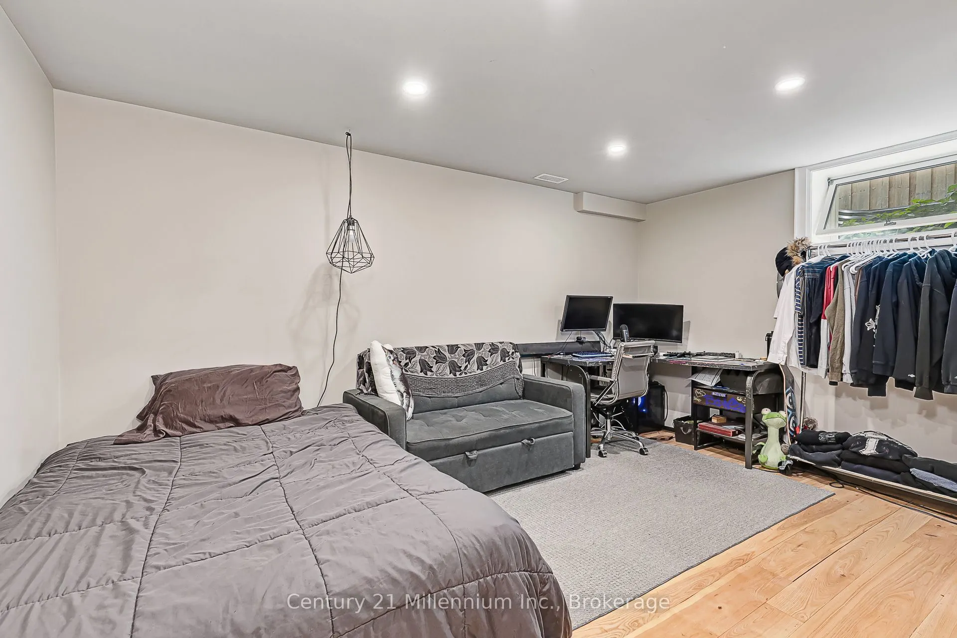 13 Gilpin Crescent