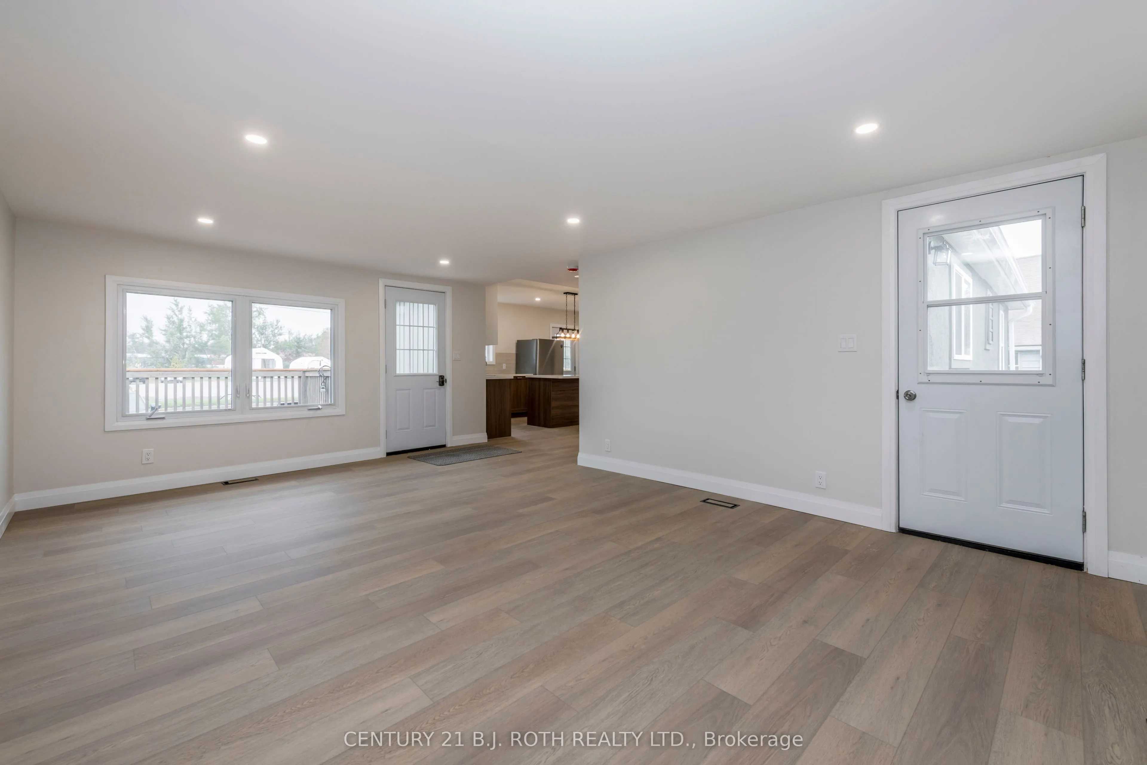 51 James Street E