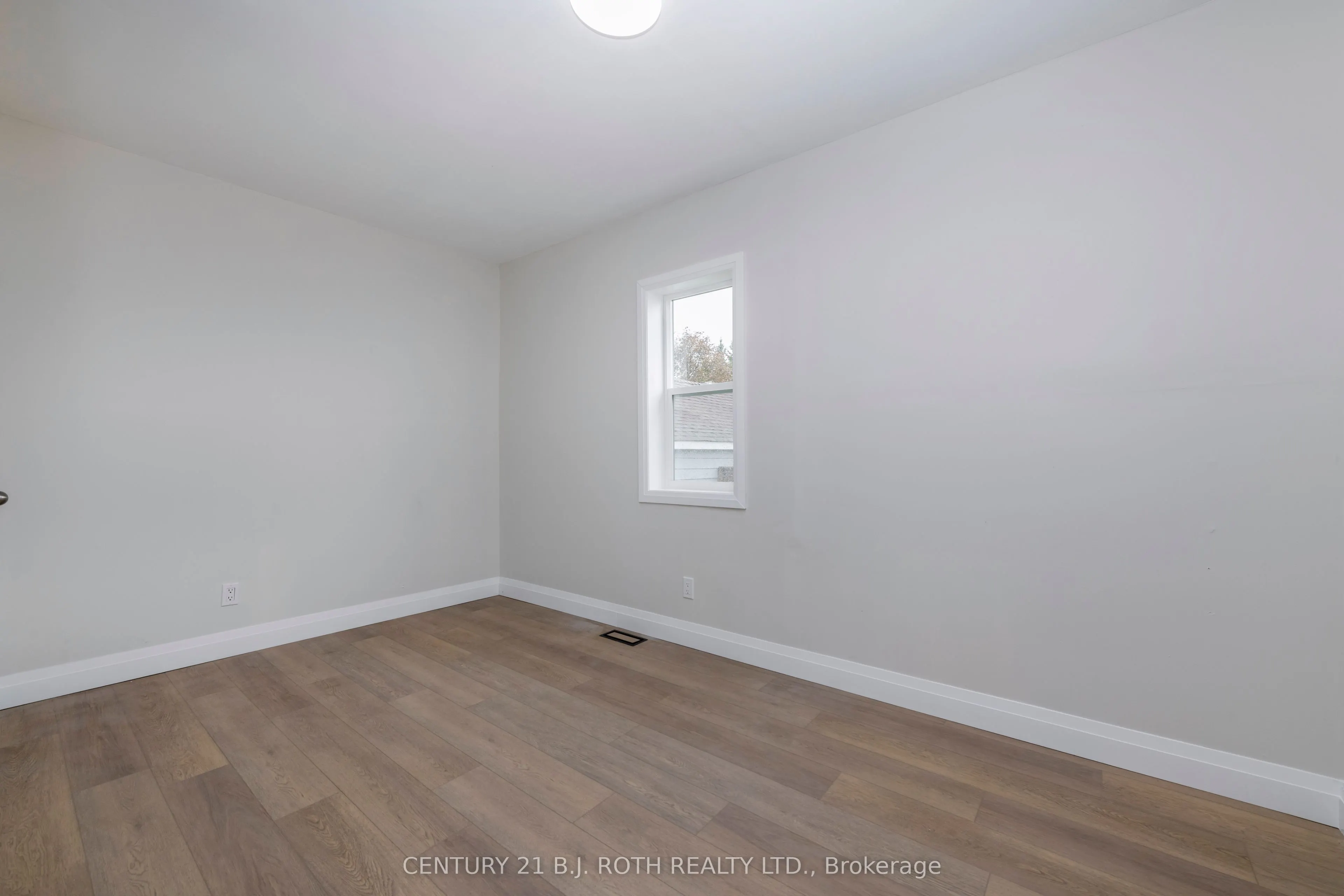 51 James Street E