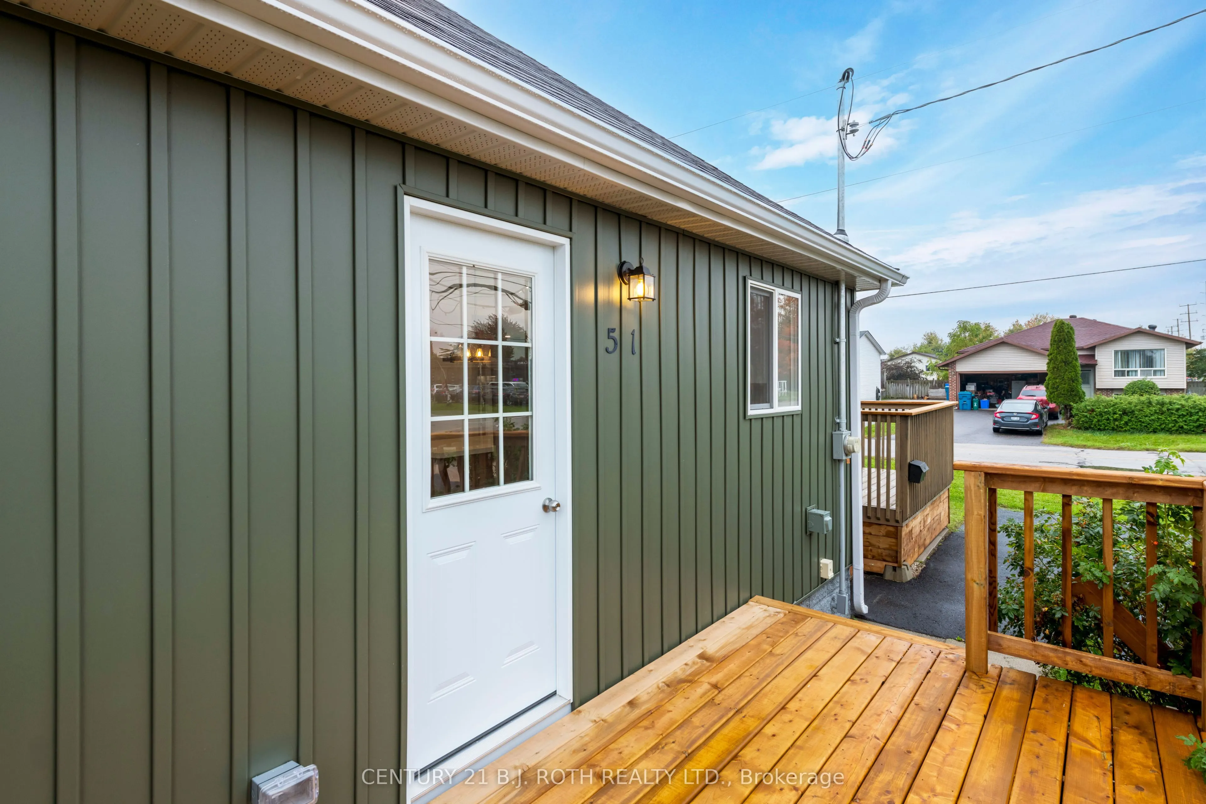 51 James Street E
