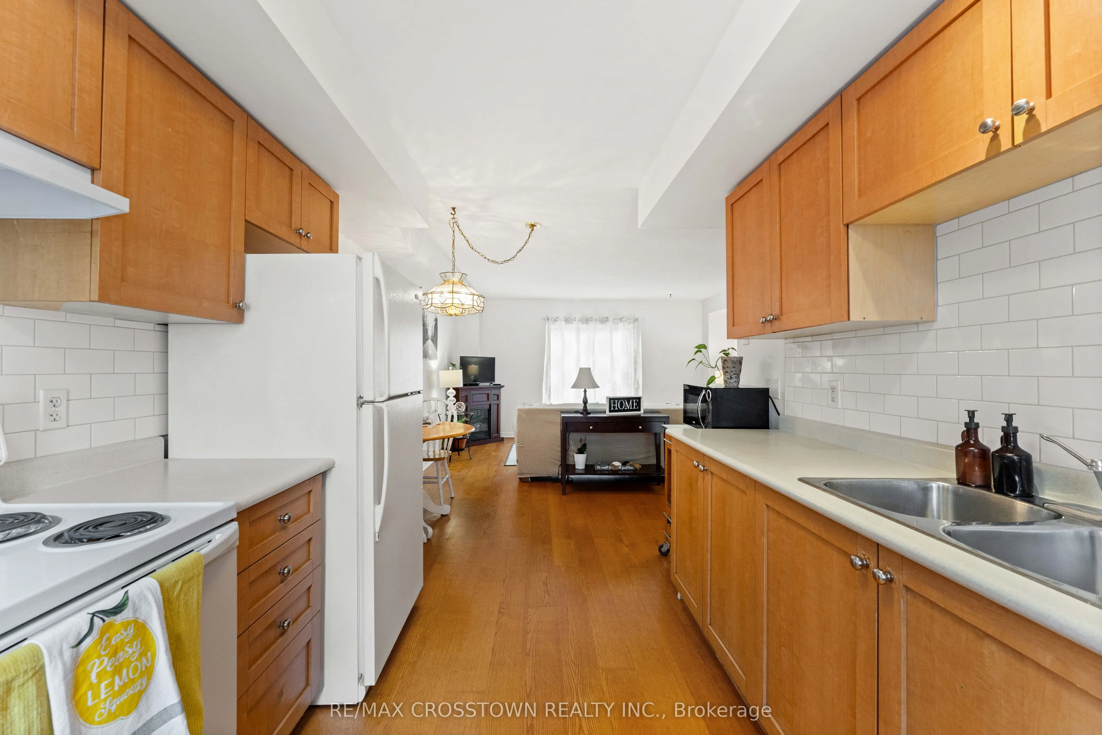 440 Yonge Street #B1