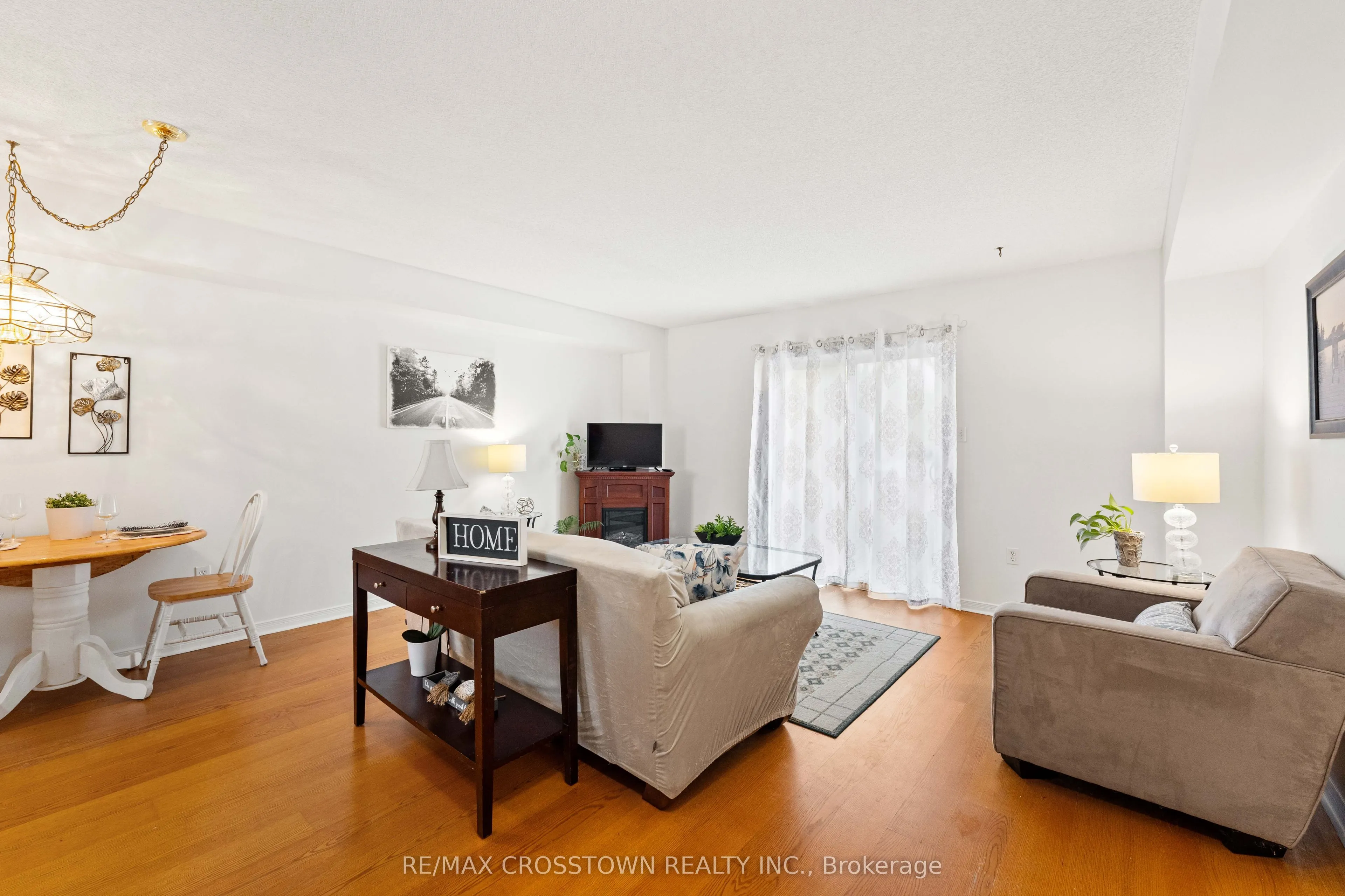 440 Yonge Street #B1