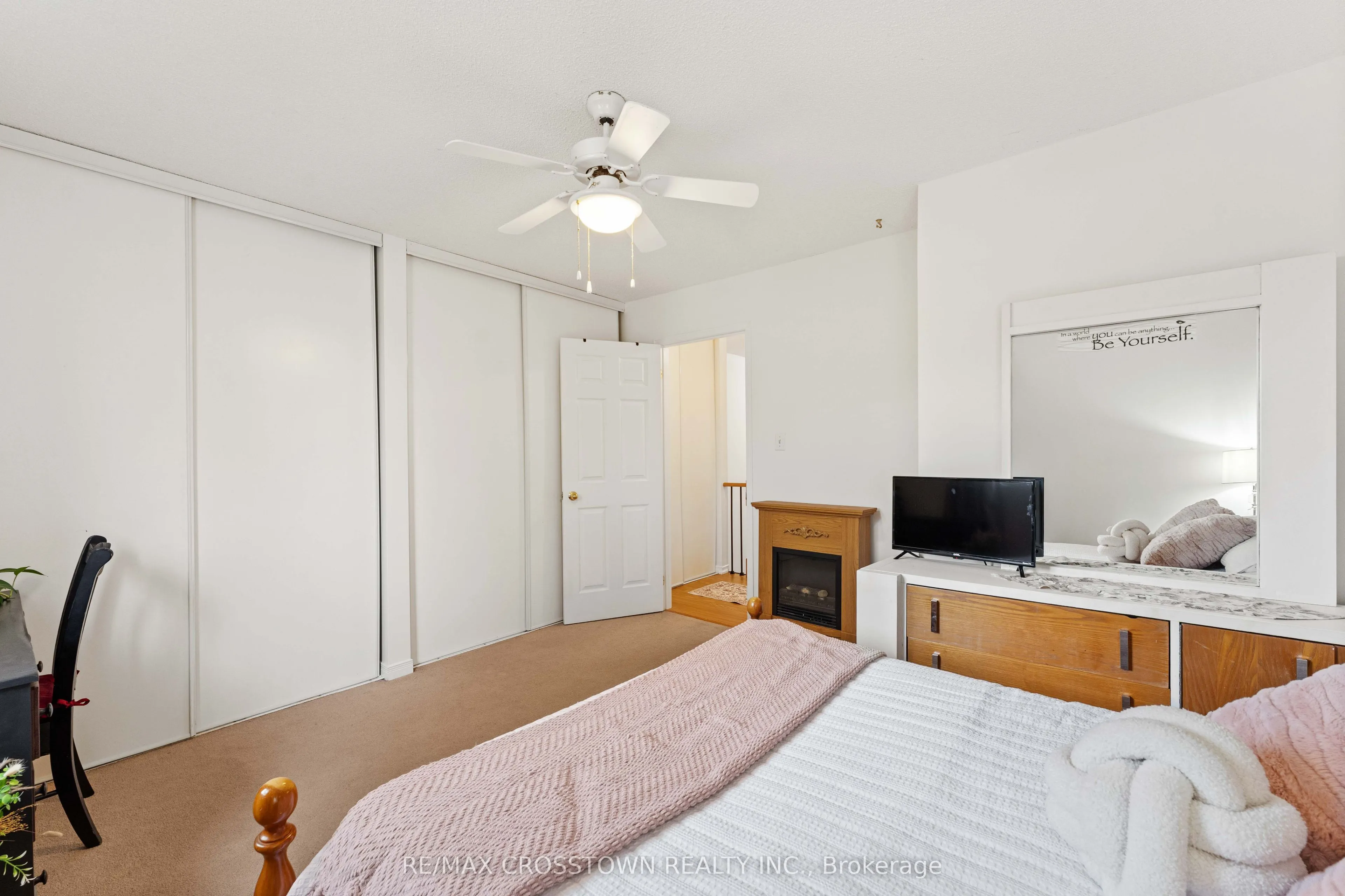 440 Yonge Street #B1