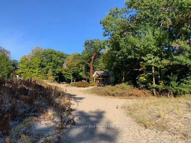 44 Tall Pines Drive NW