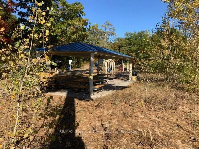 44 Tall Pines Drive NW