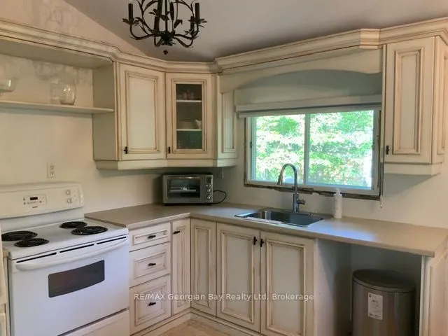 44 Tall Pines Drive NW