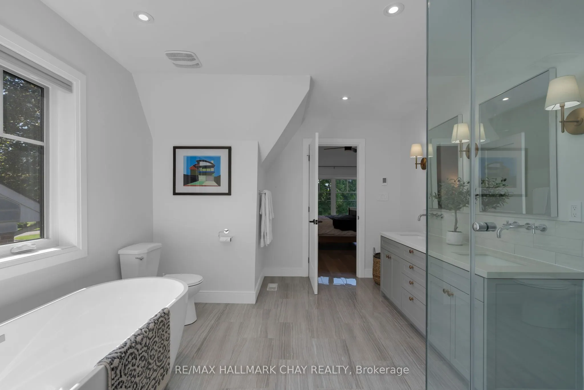 98 Shanty Bay Road