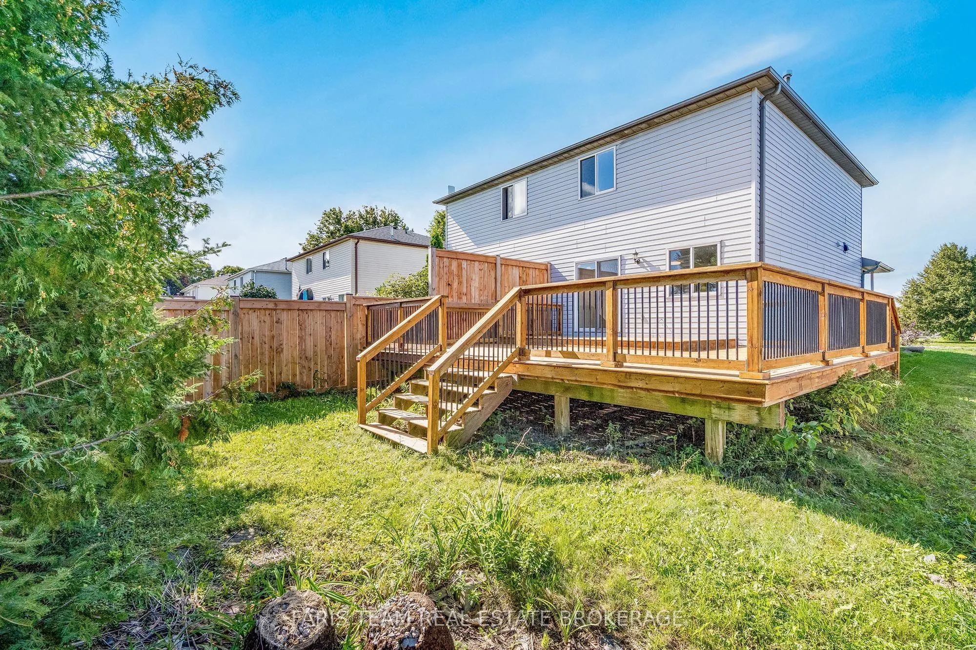 152 Ritchie Crescent