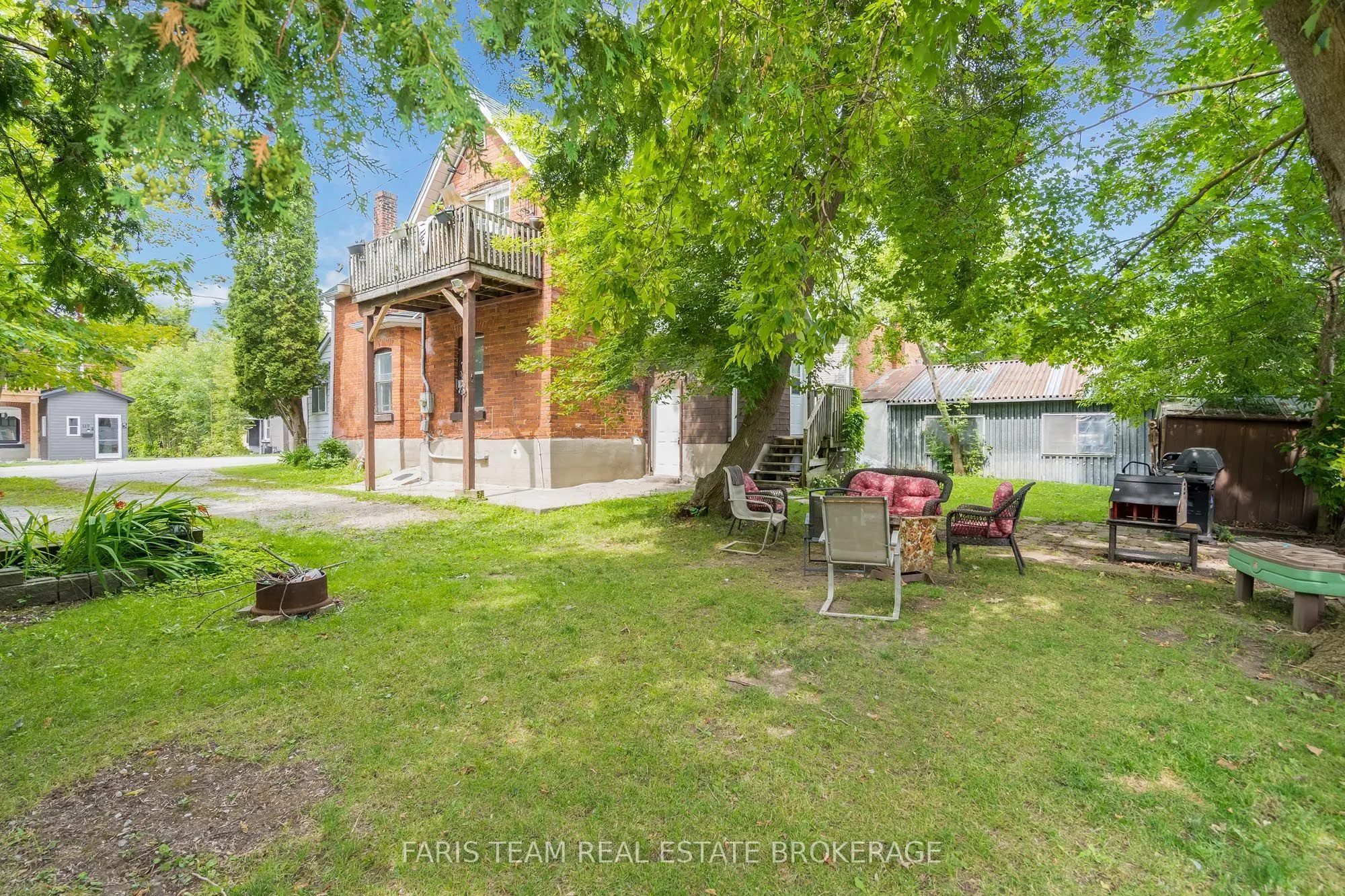116 Albert Street S