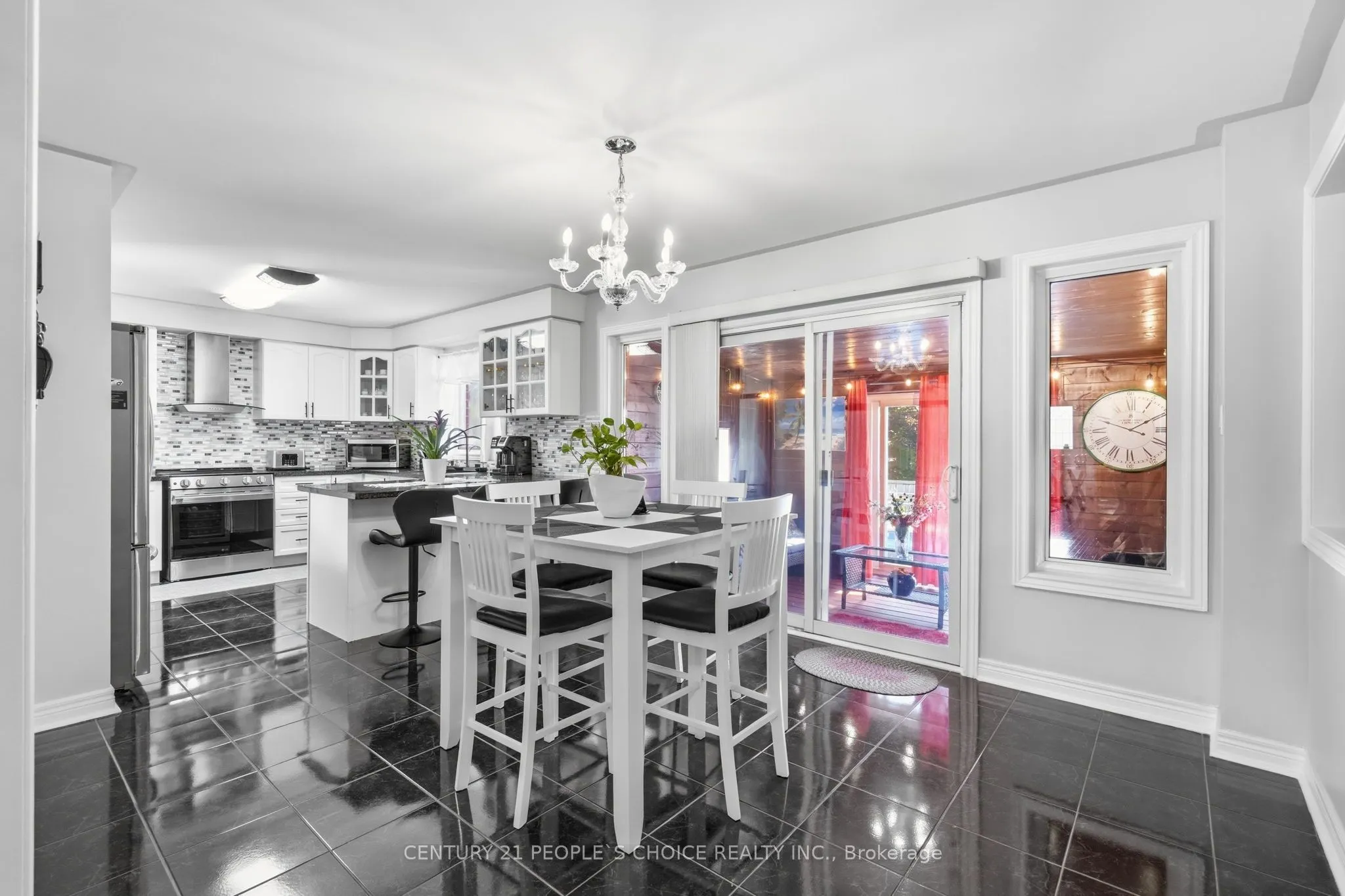 4 IMPERIAL CROWN Lane