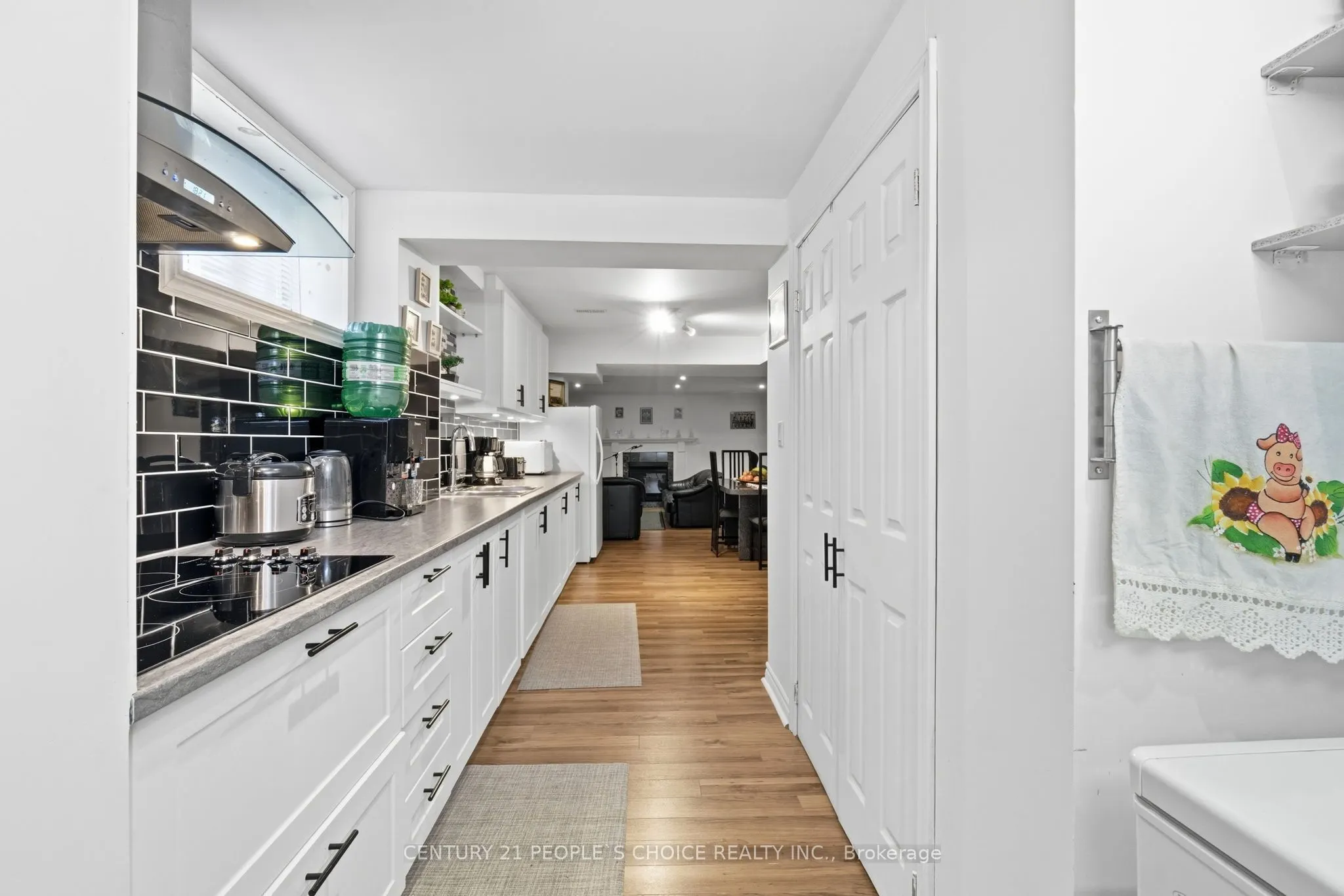 4 IMPERIAL CROWN Lane