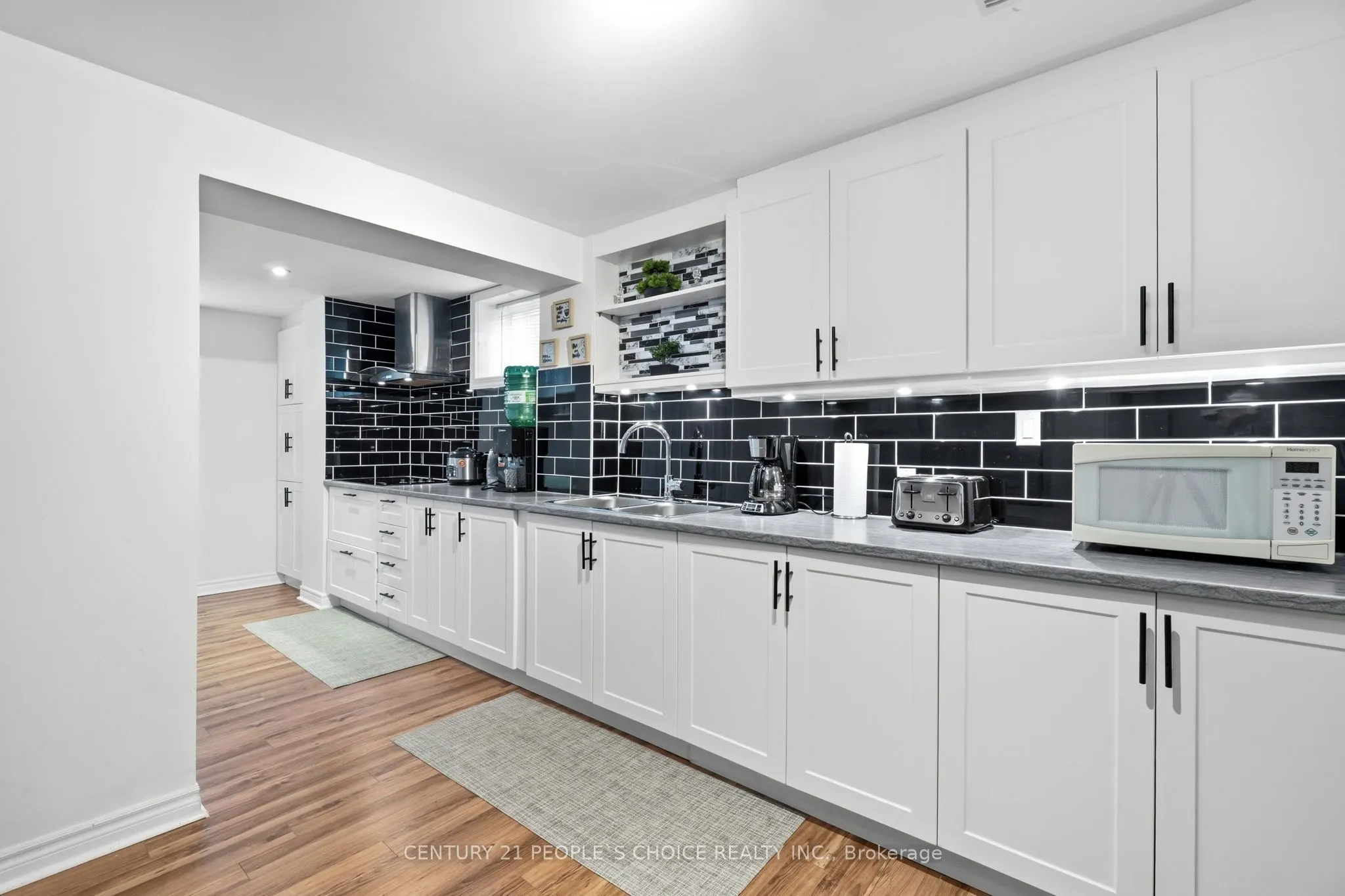 4 IMPERIAL CROWN Lane