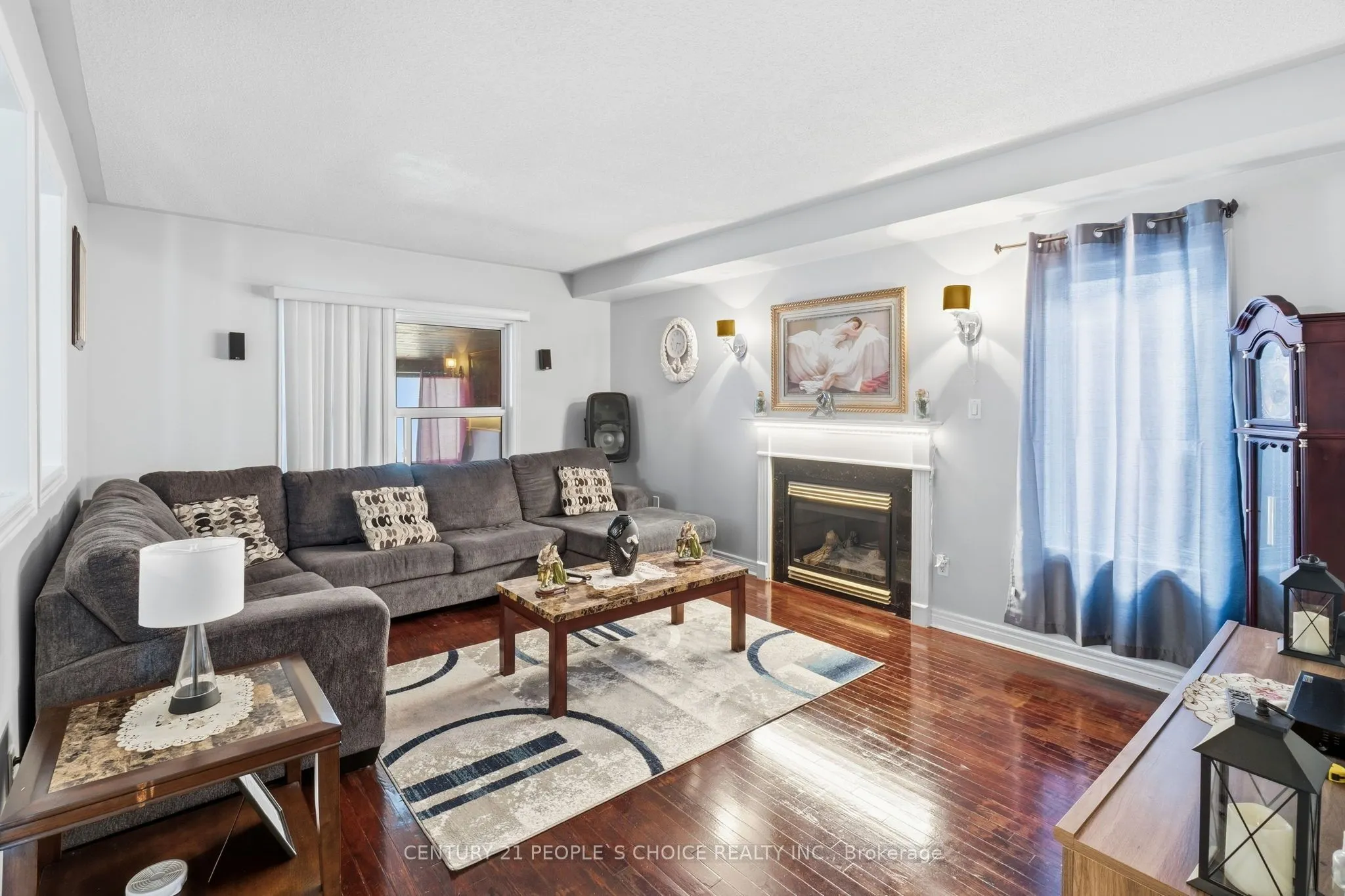4 IMPERIAL CROWN Lane