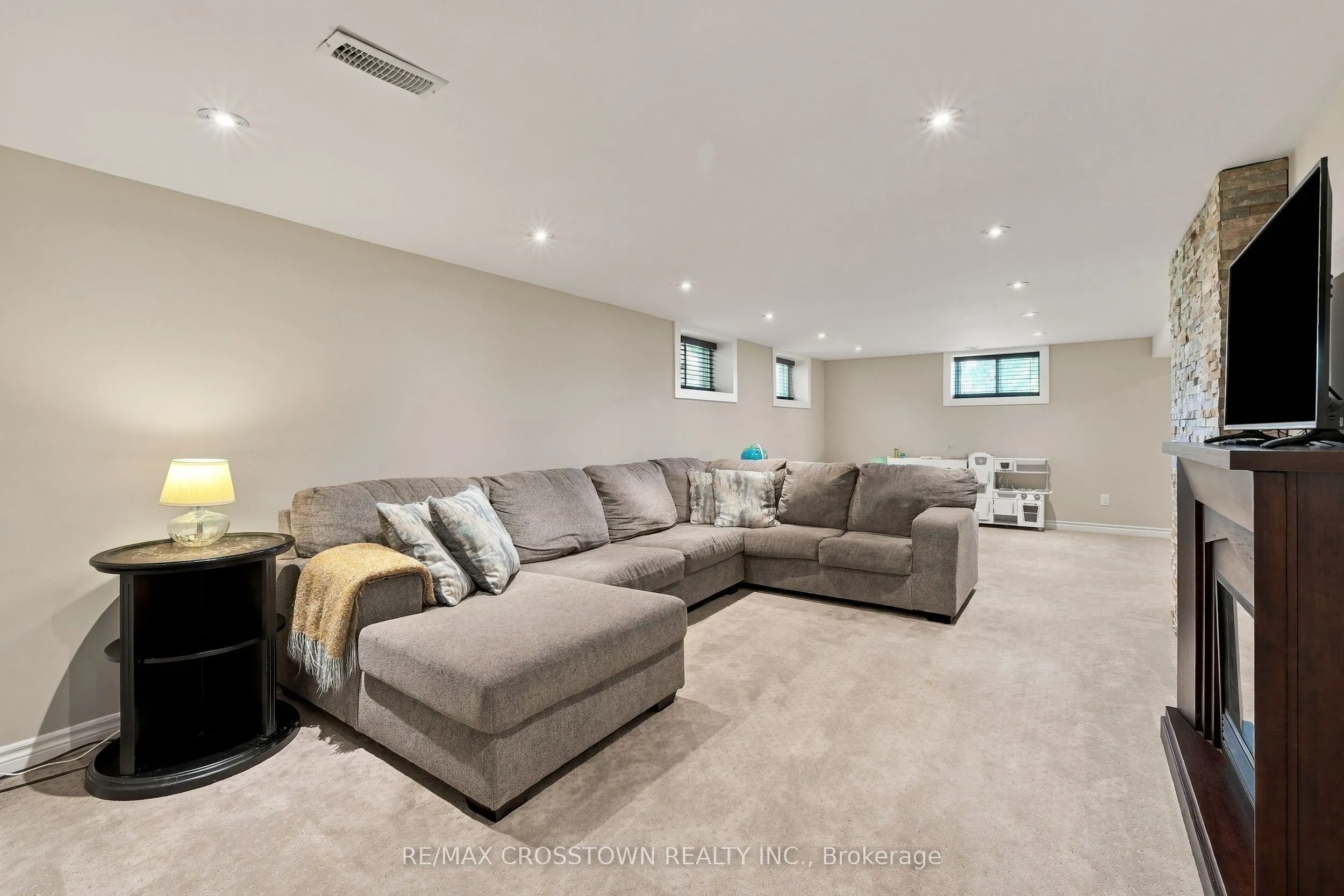 20 IDLEWOOD Drive