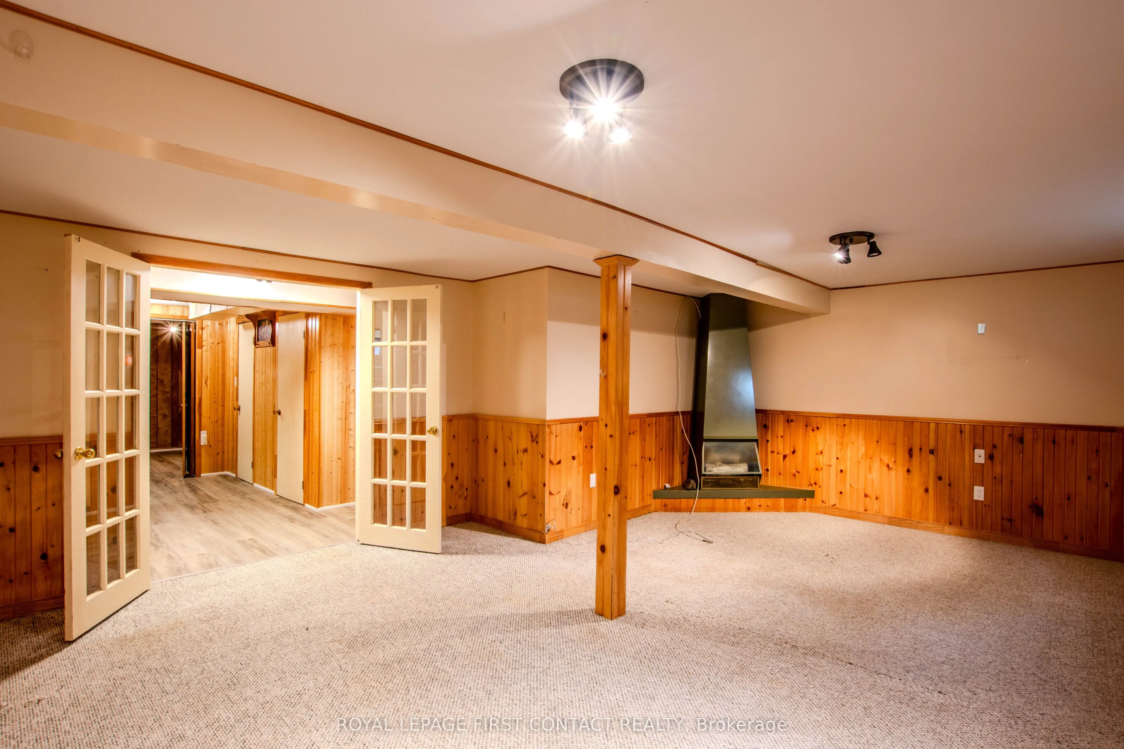 12 Daphne Crescent