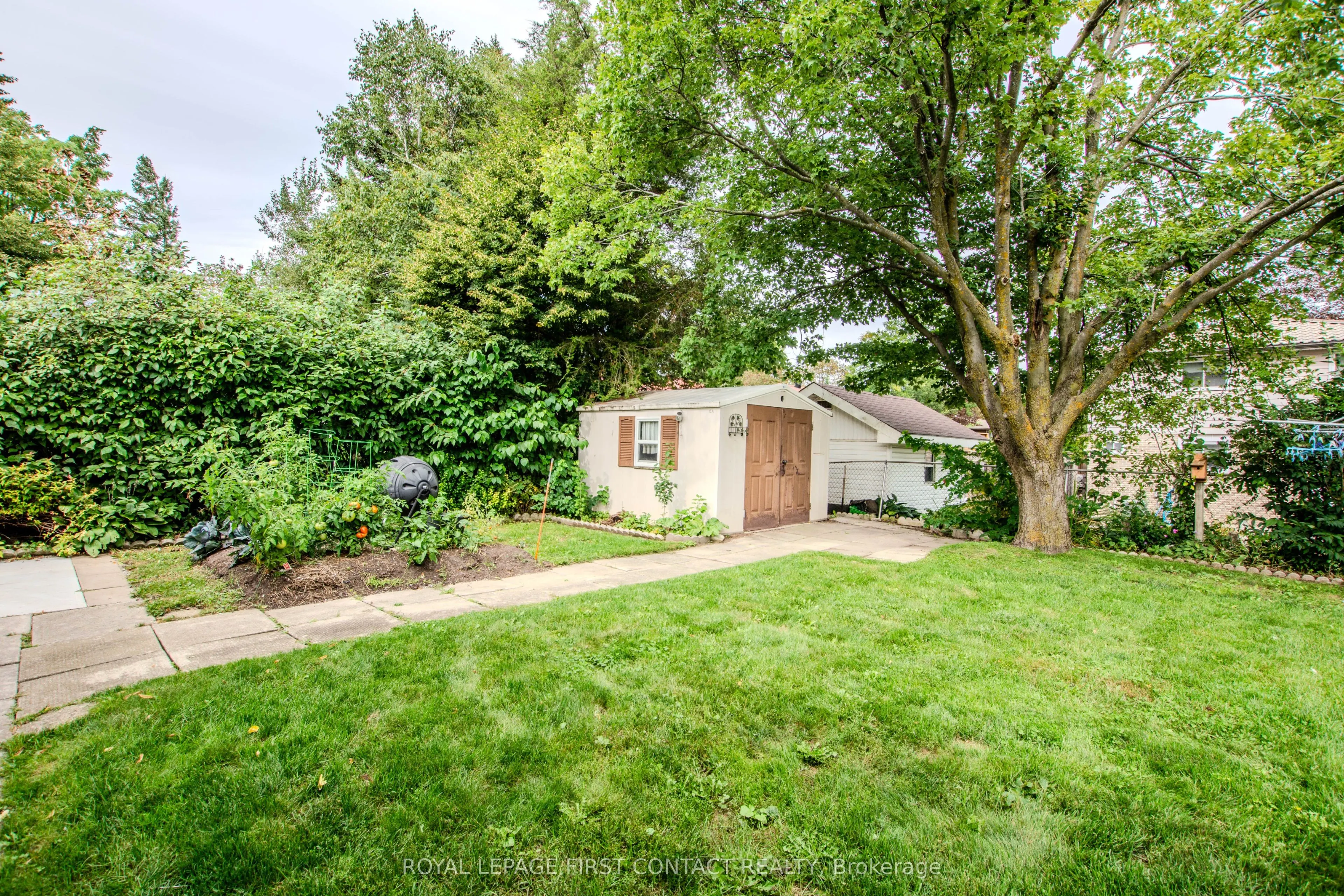 12 Daphne Crescent