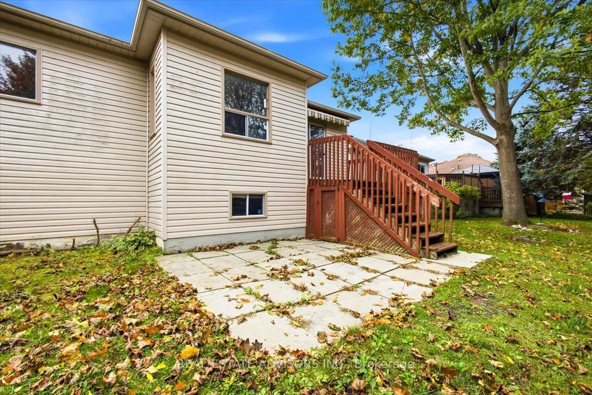 64 ACORN Crescent