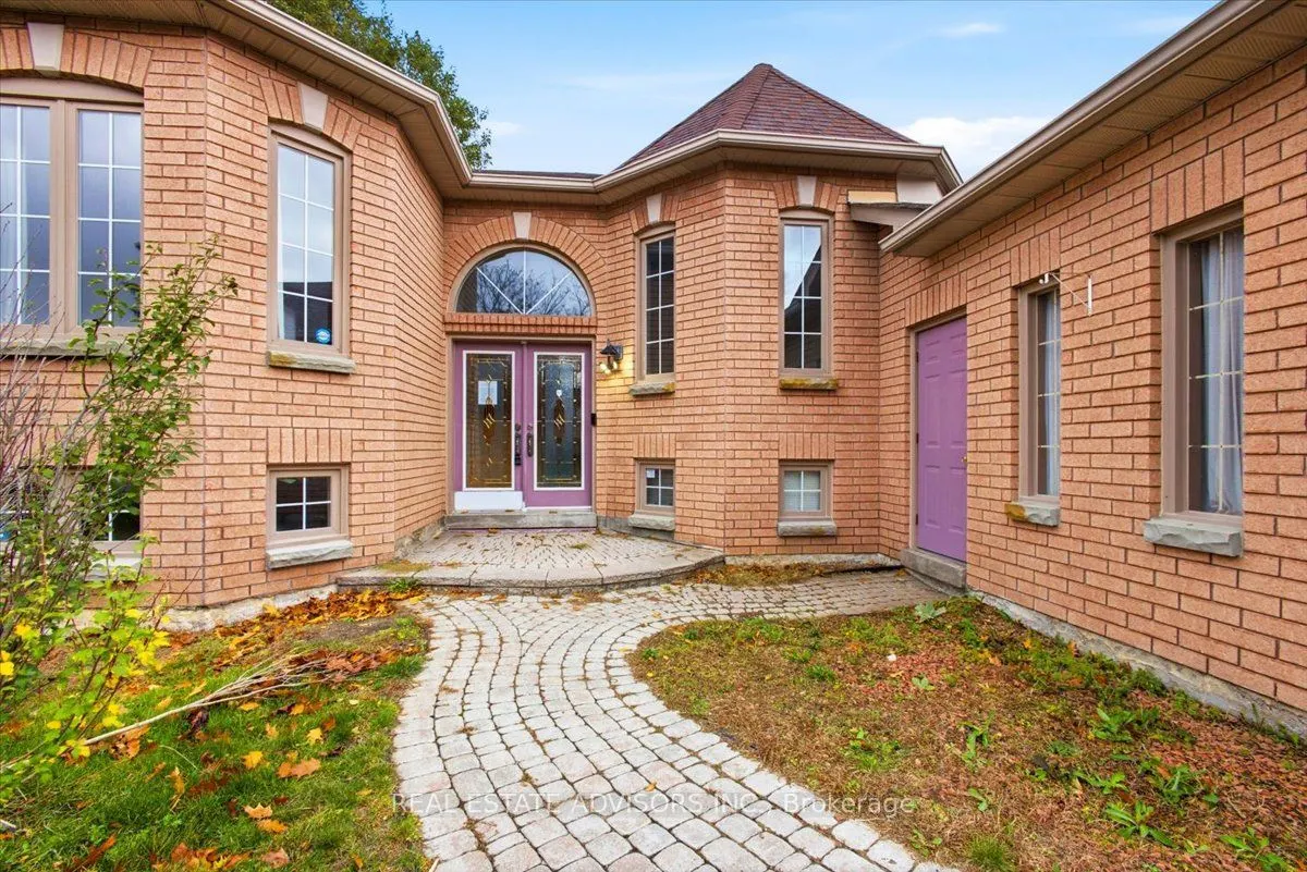 64 ACORN Crescent